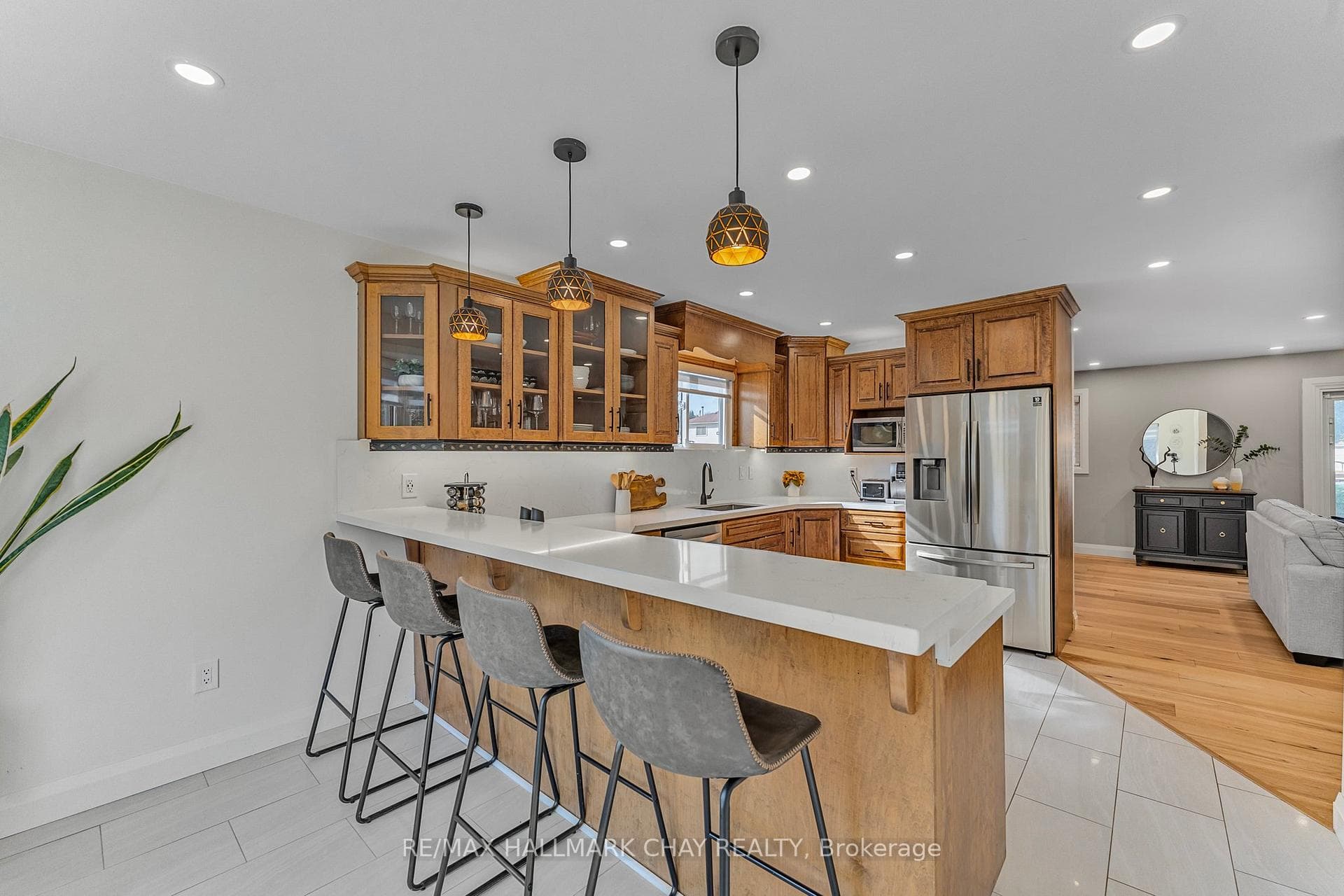 2530 Holiday Way photo 10