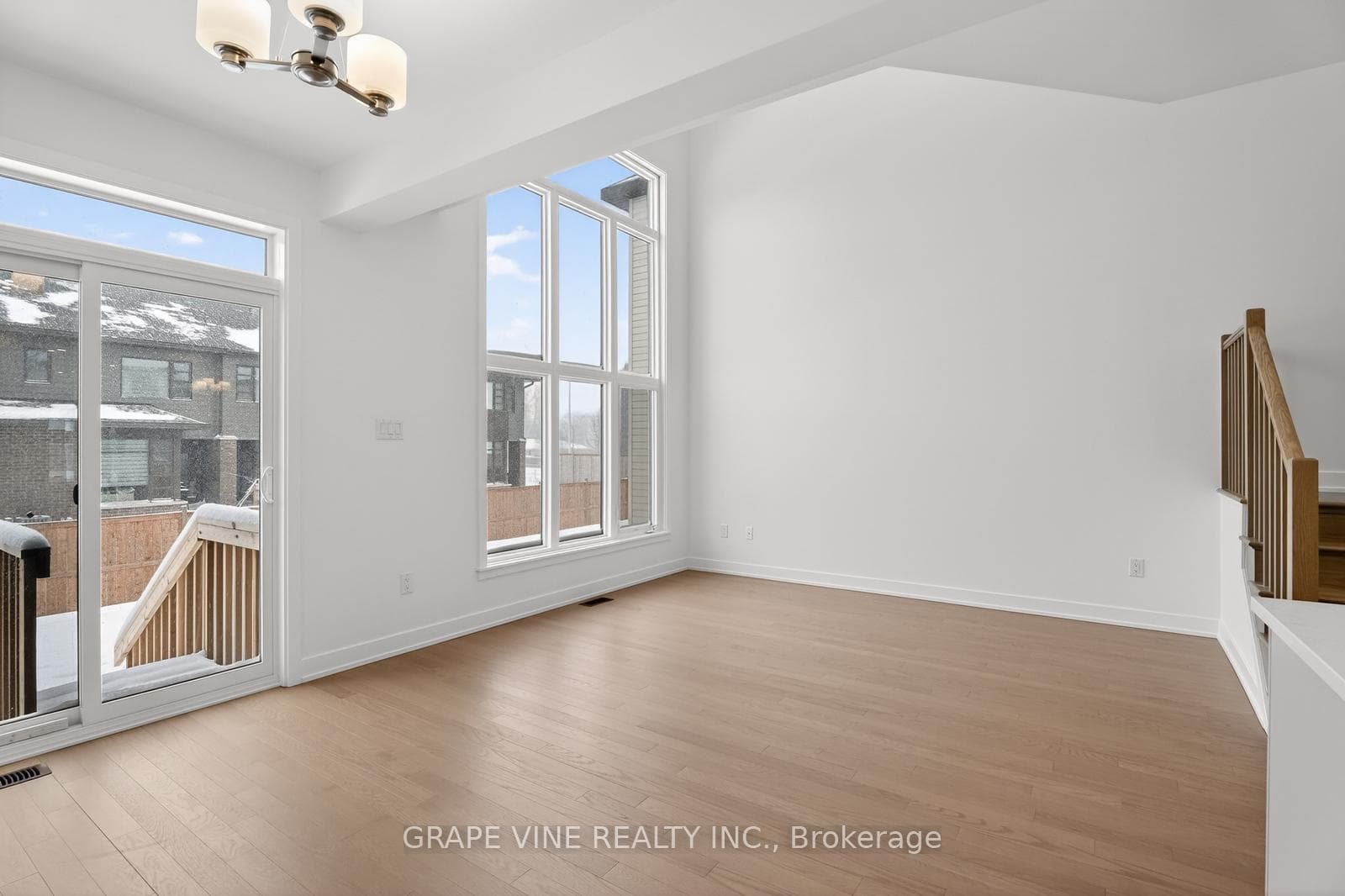 445 Haresfield Court photo 15