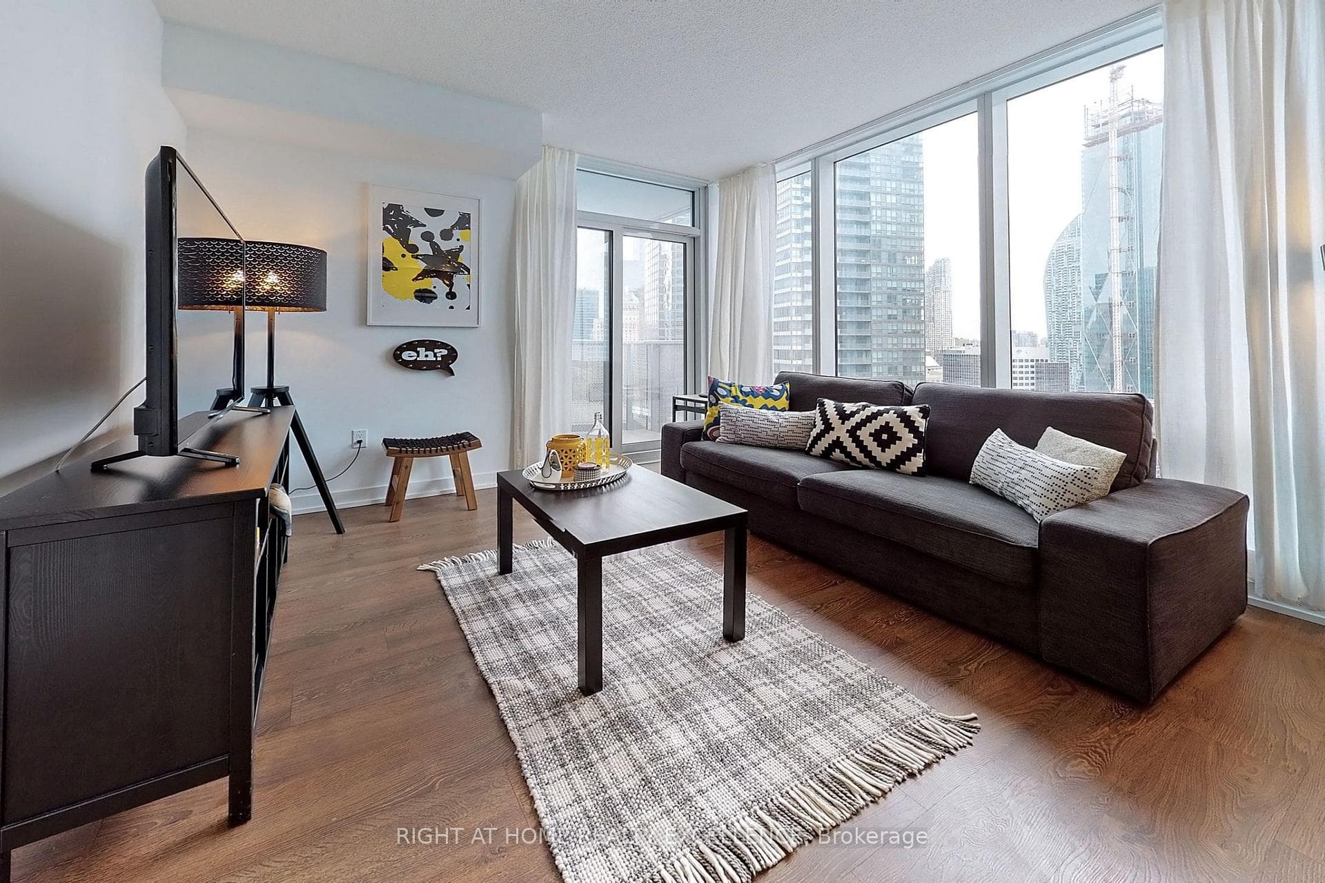 10 York Street Unit 2203 photo 12