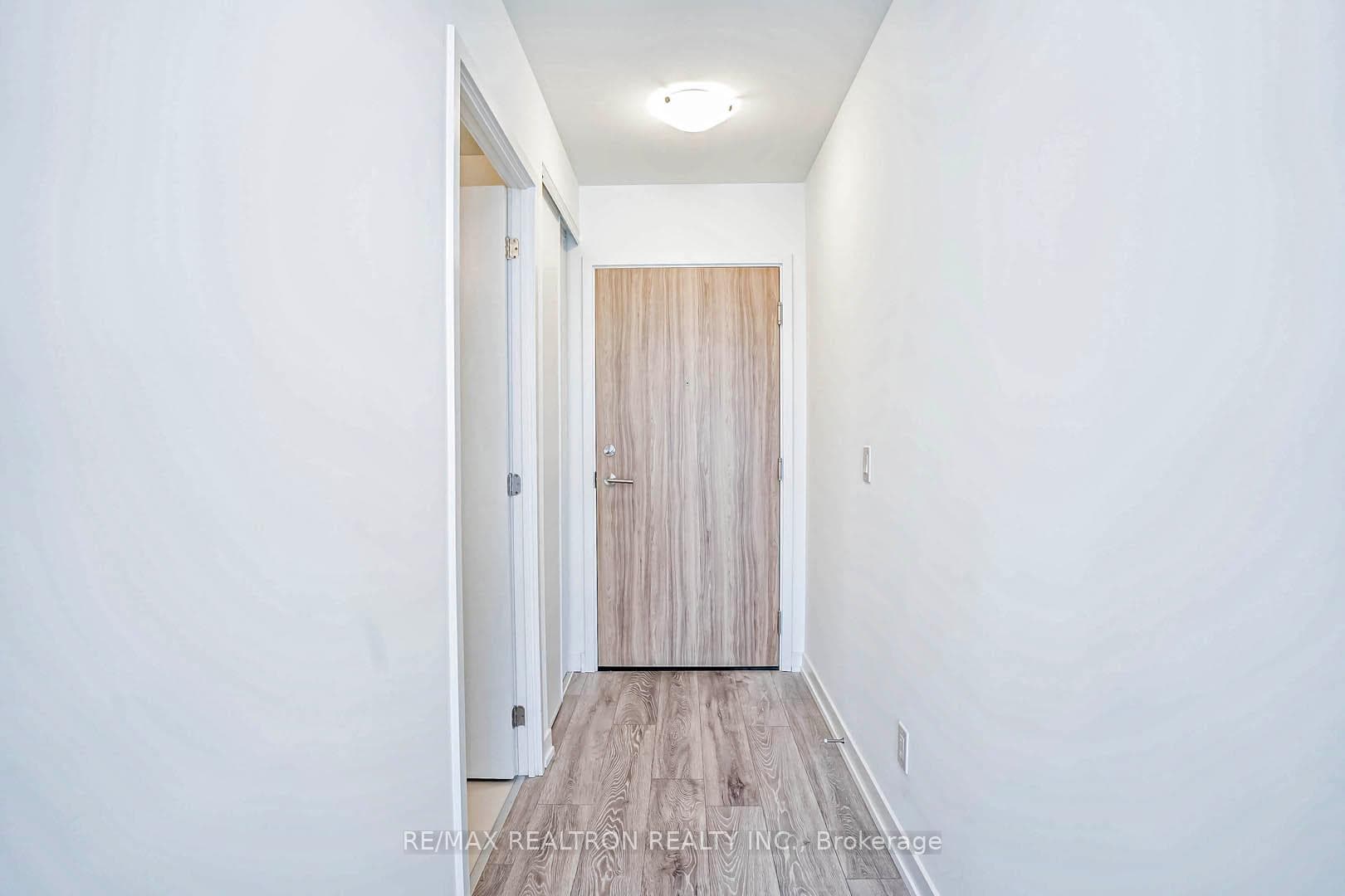 3100 Keele Street Unit 718 photo 5