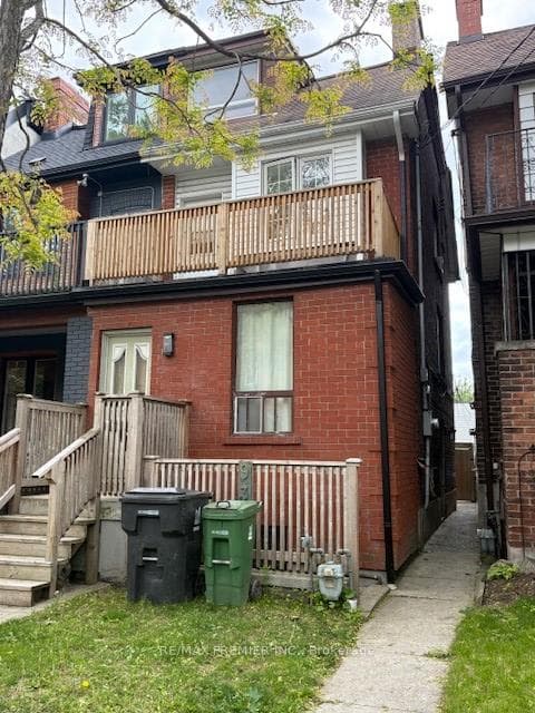 93 Wright Avenue photo 2