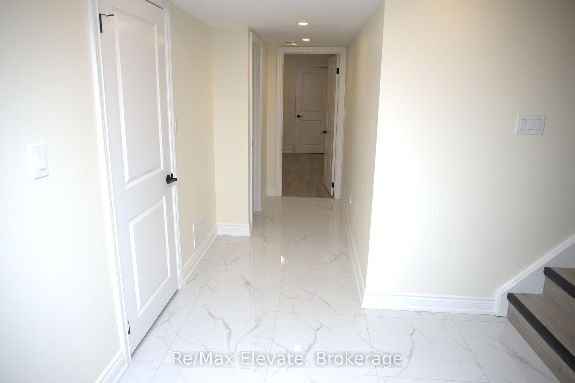 12 Hallam Road photo 8