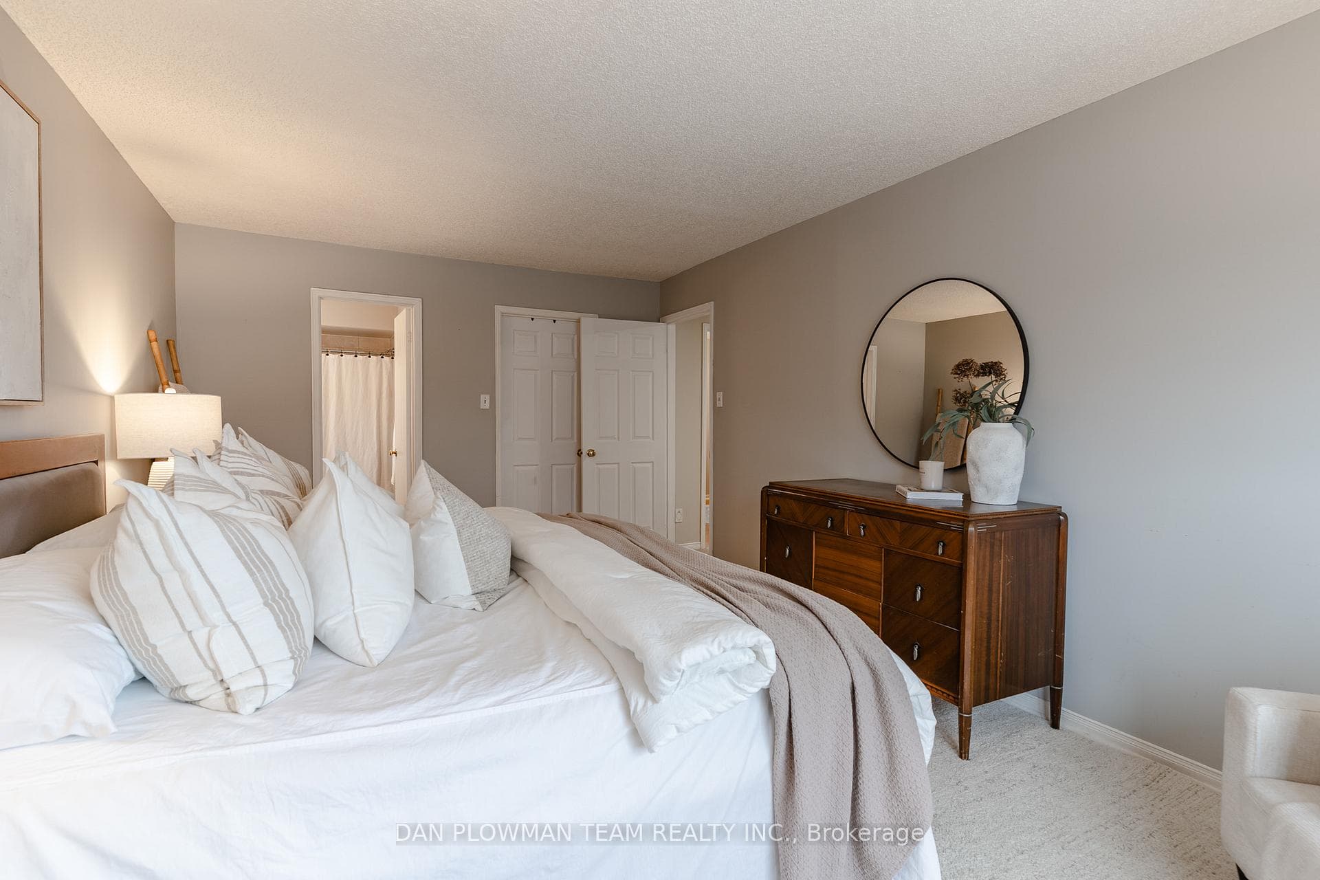 908 White Ash Drive photo 26