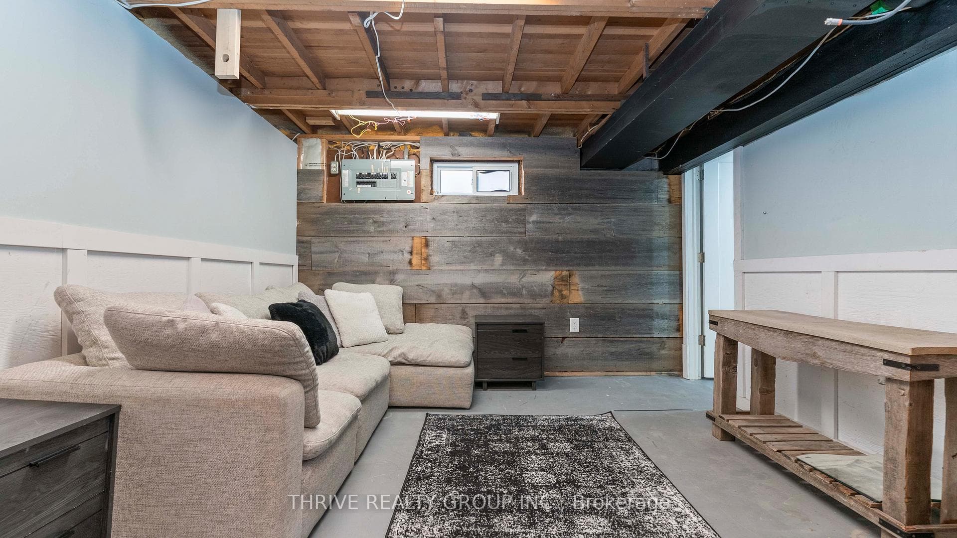 894 Hamilton Road photo 22