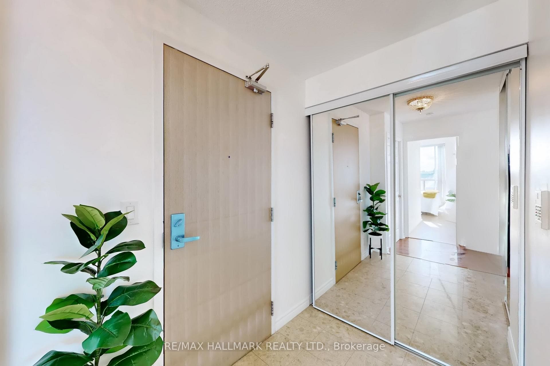 68 Grangeway Avenue Unit 1510 photo 28