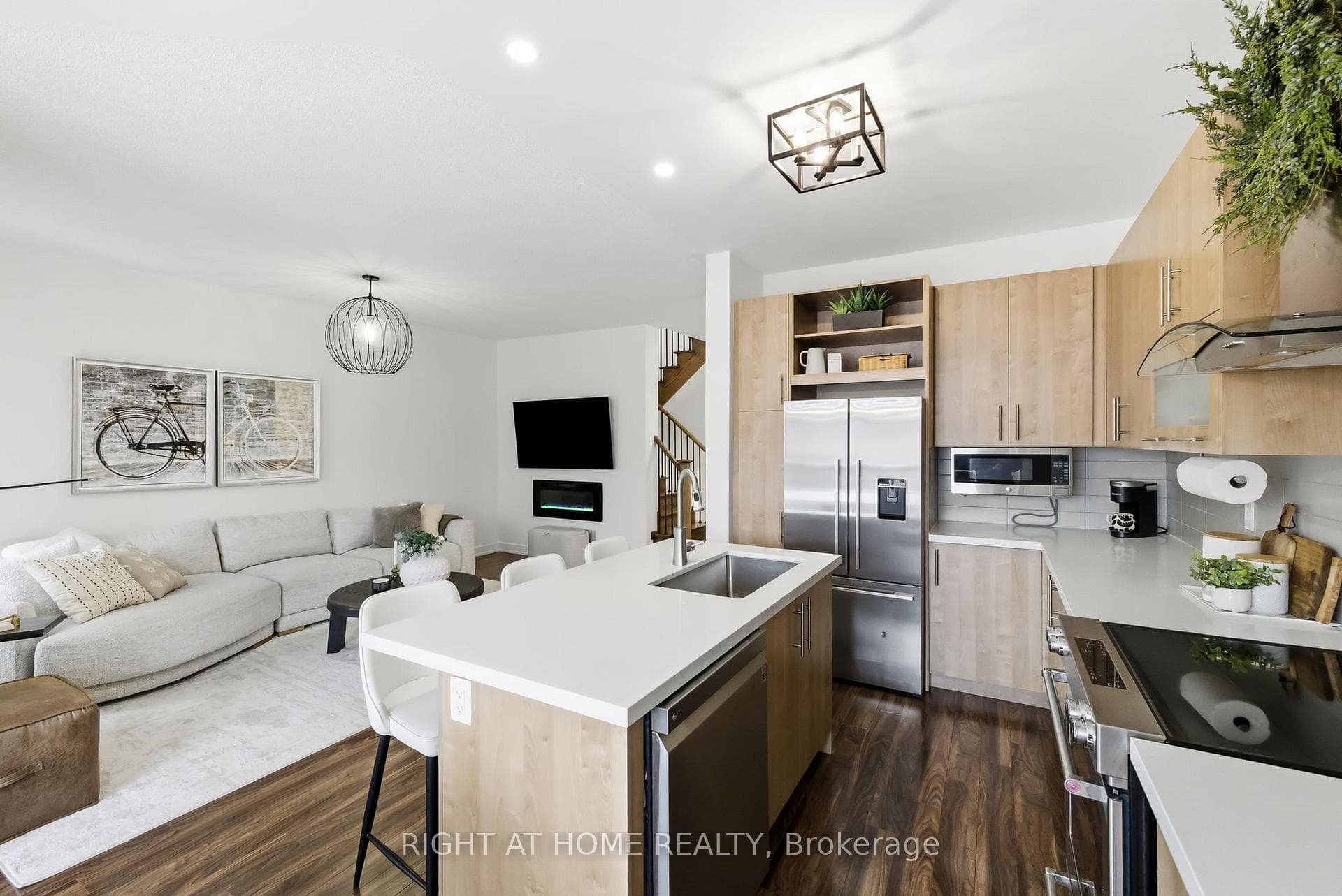 87 Barrister Avenue photo 14