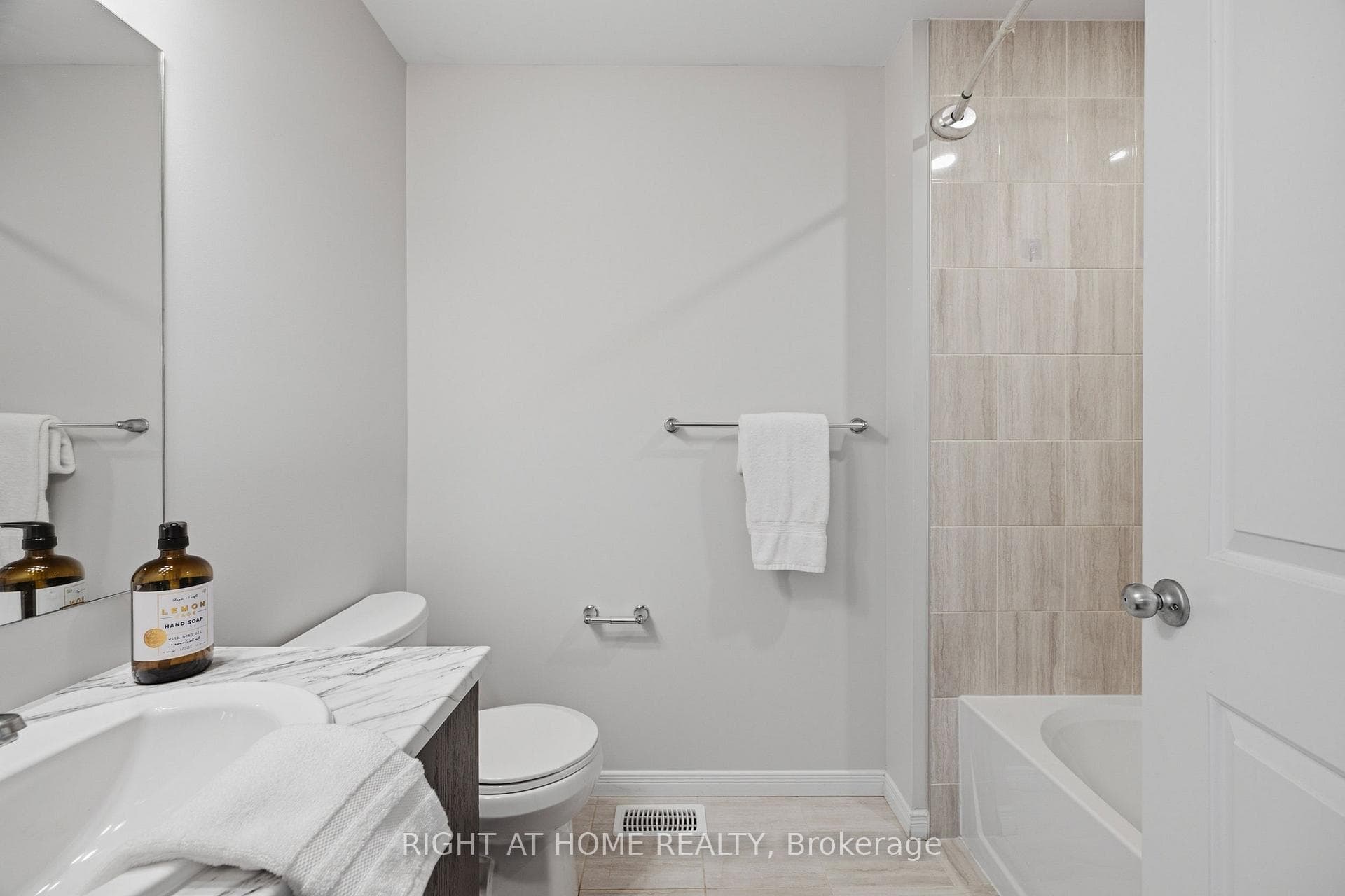 593 Edenwylde Drive photo 38