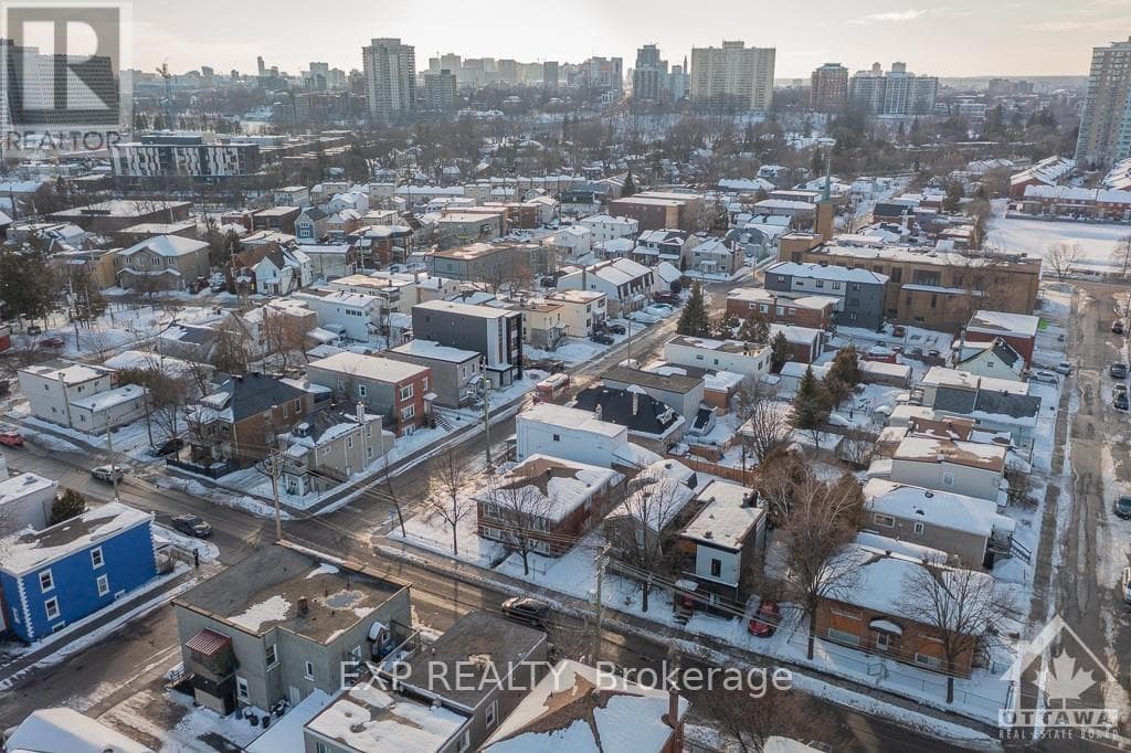 214 HANNAH STREET Street photo 28