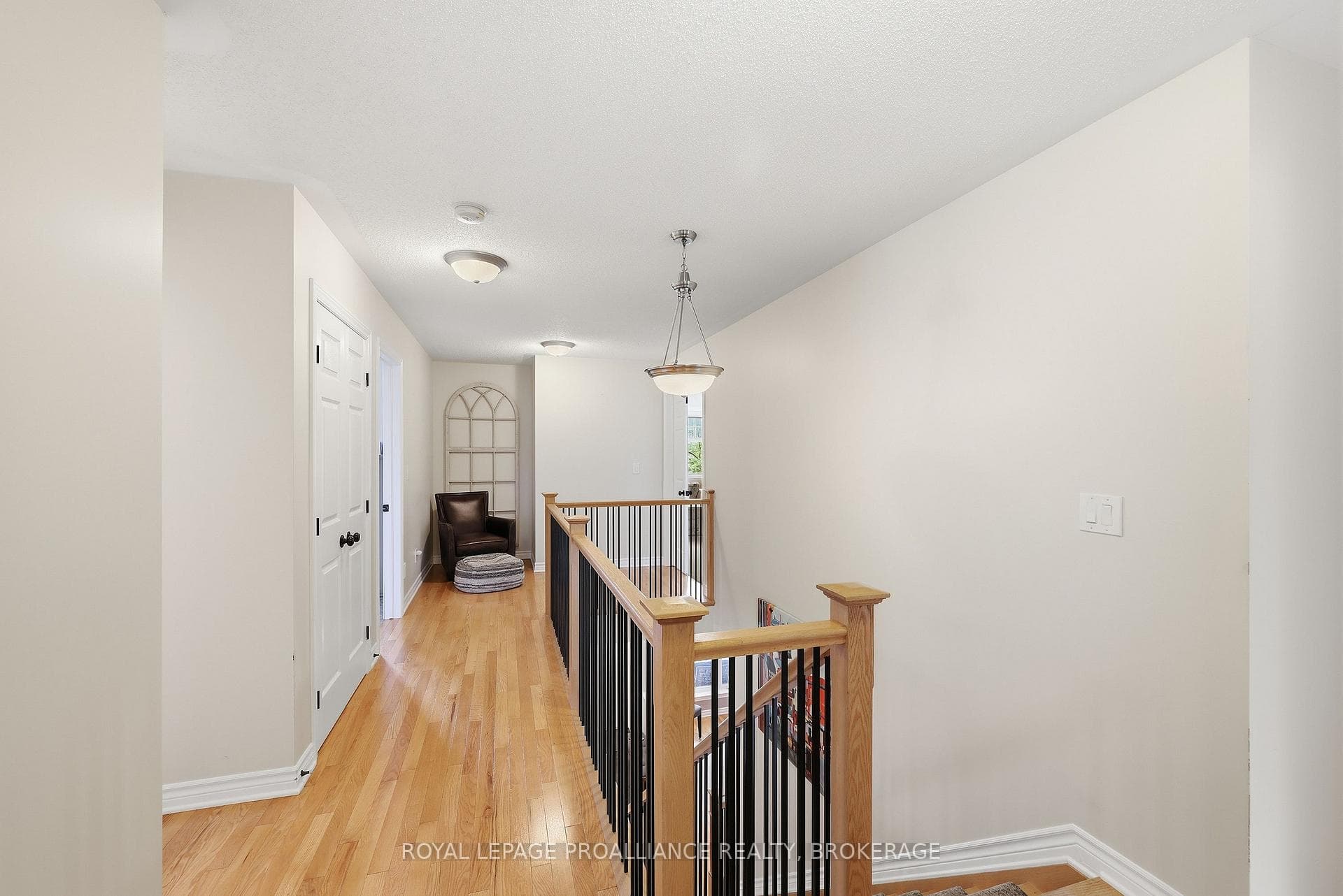654 Fieldstone Drive photo 20