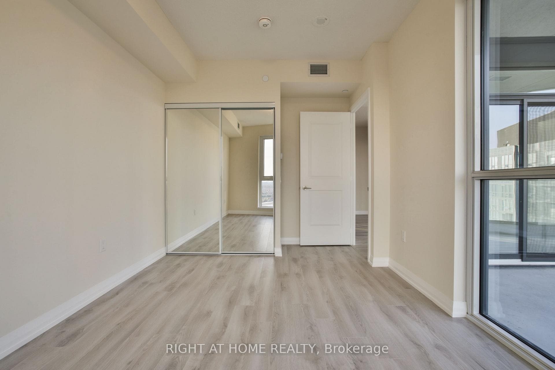 35 WATERGARDEN Drive Unit 2014 photo 24