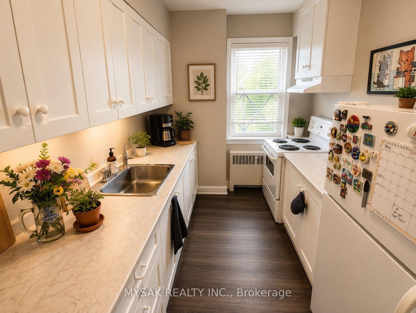 32-36 WELLAND Avenue photo 13