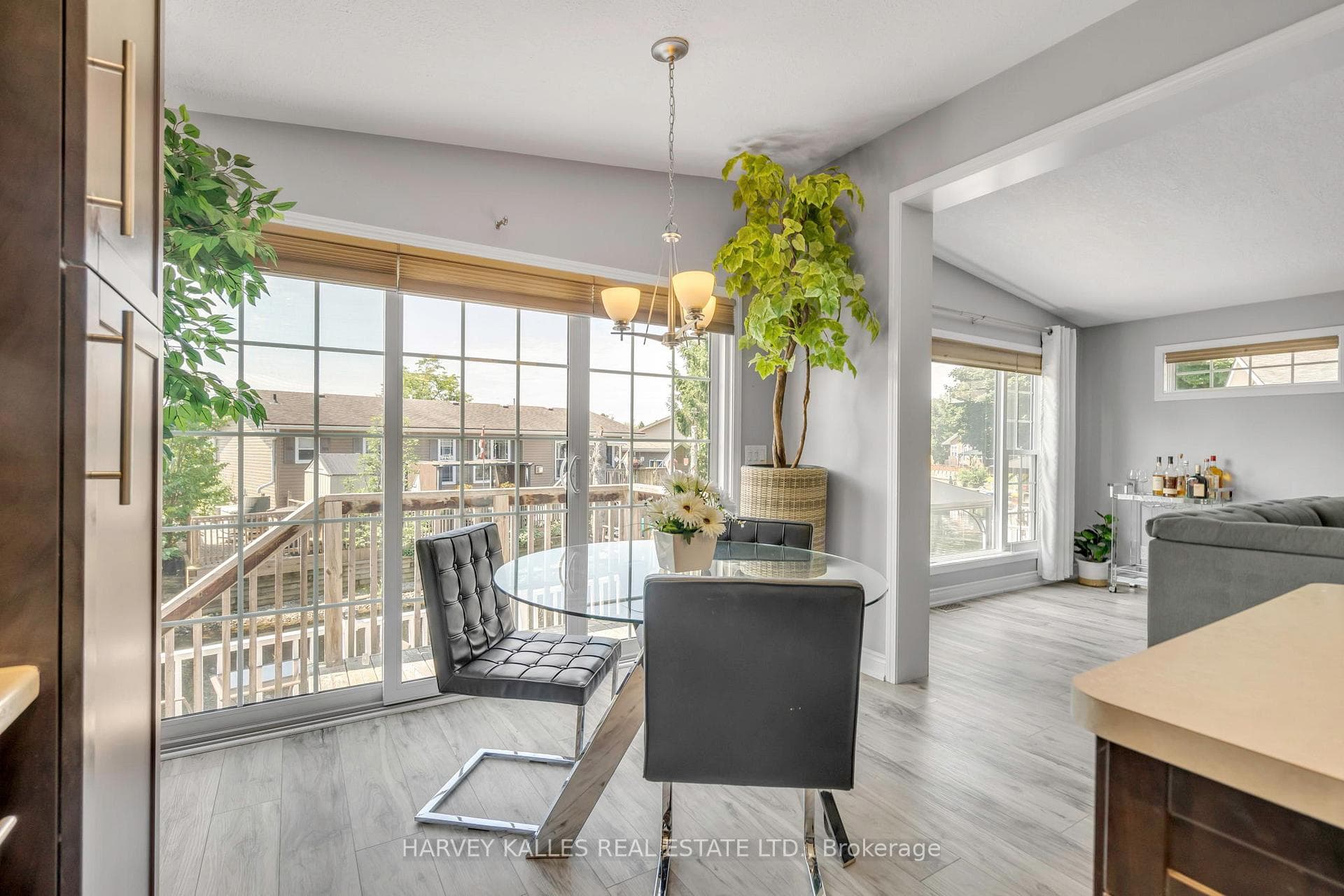 56 Jasper Heights photo 20