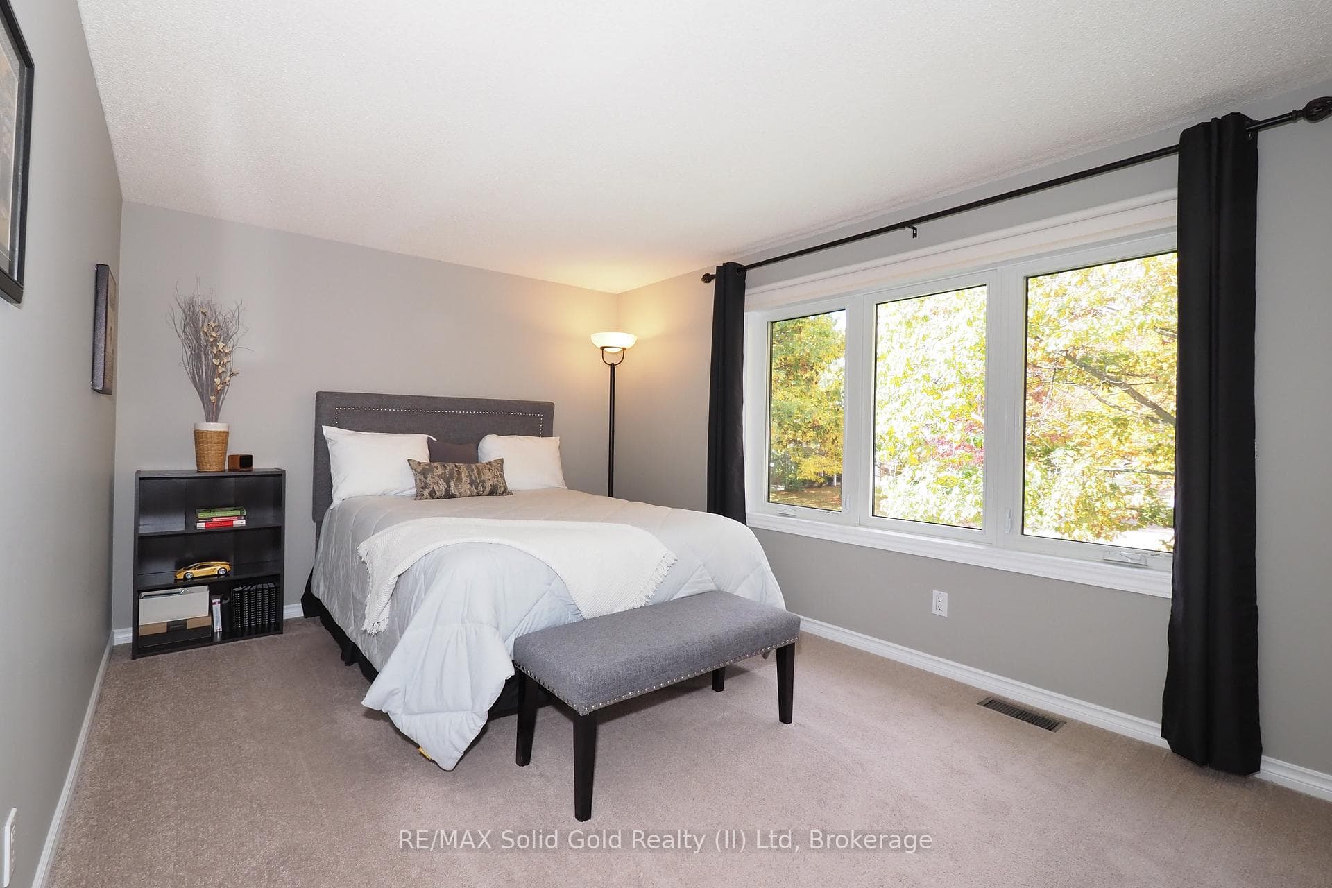 375 Crimson Drive photo 27
