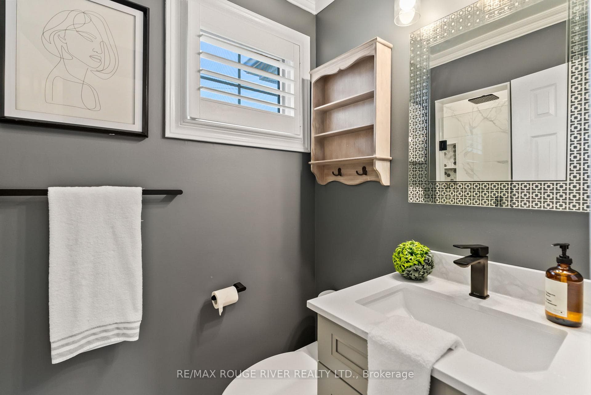 54 Martin Road photo 20