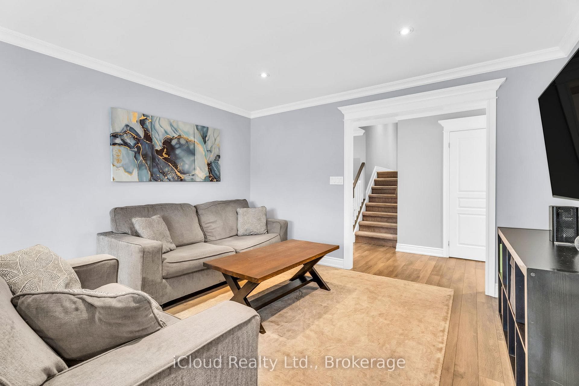 512 Mary Street photo 9