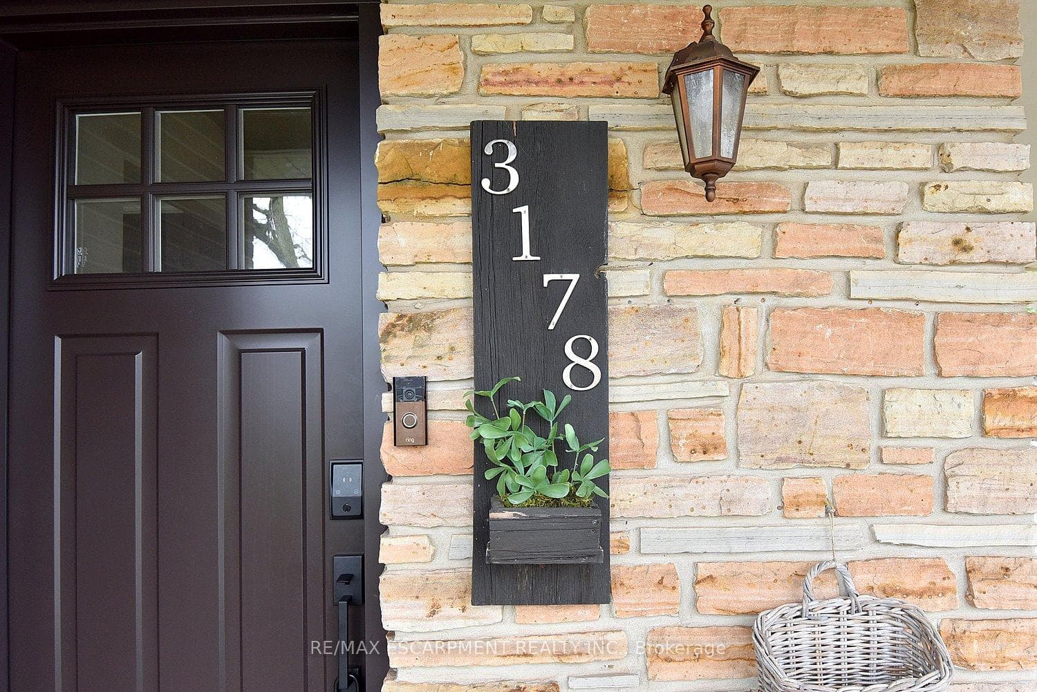 3178 Heathfield Drive photo 4