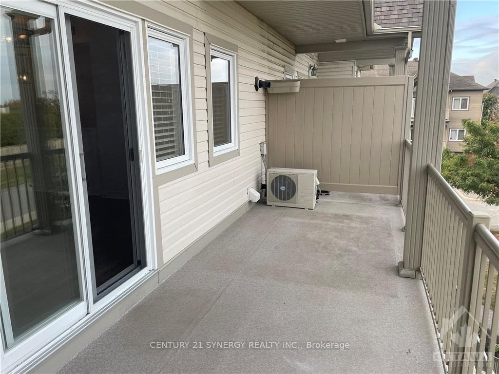 139 HARTHILL Way Unit D photo 13