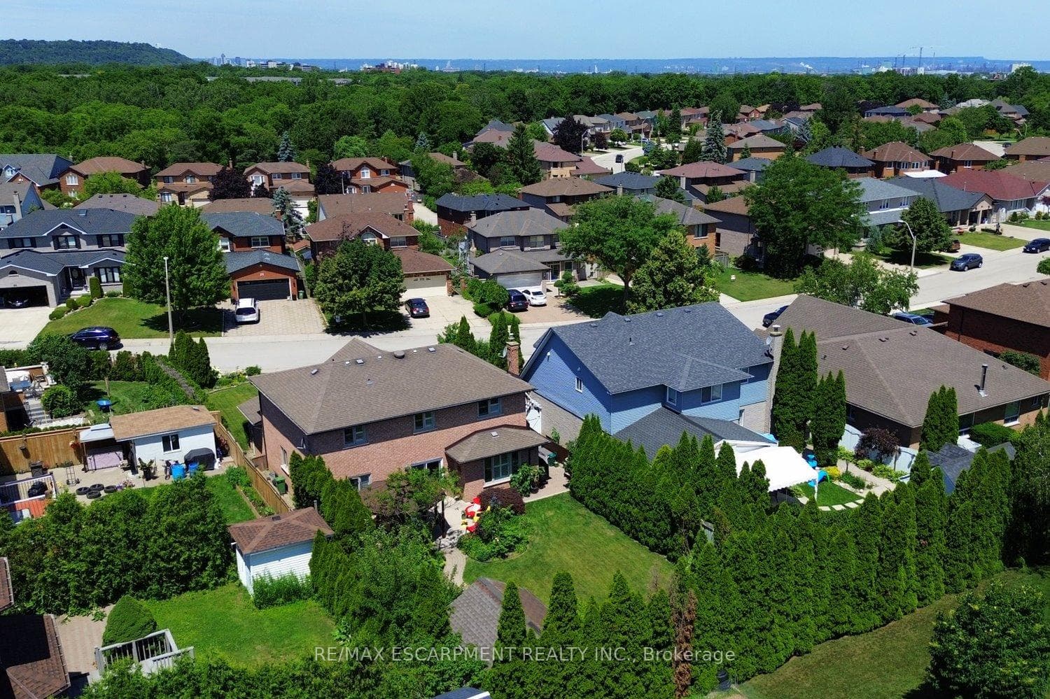 51 Ellen Avenue photo 39