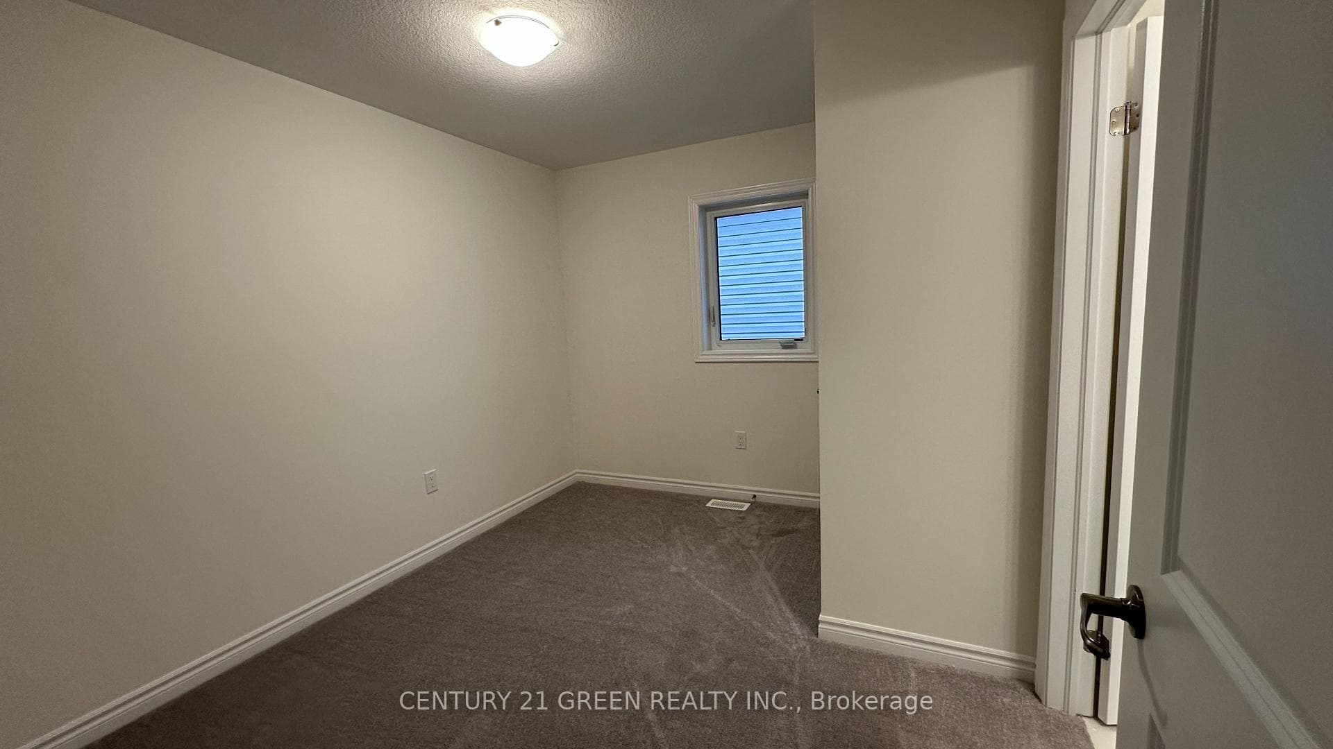 270 Pottruff Road photo 13