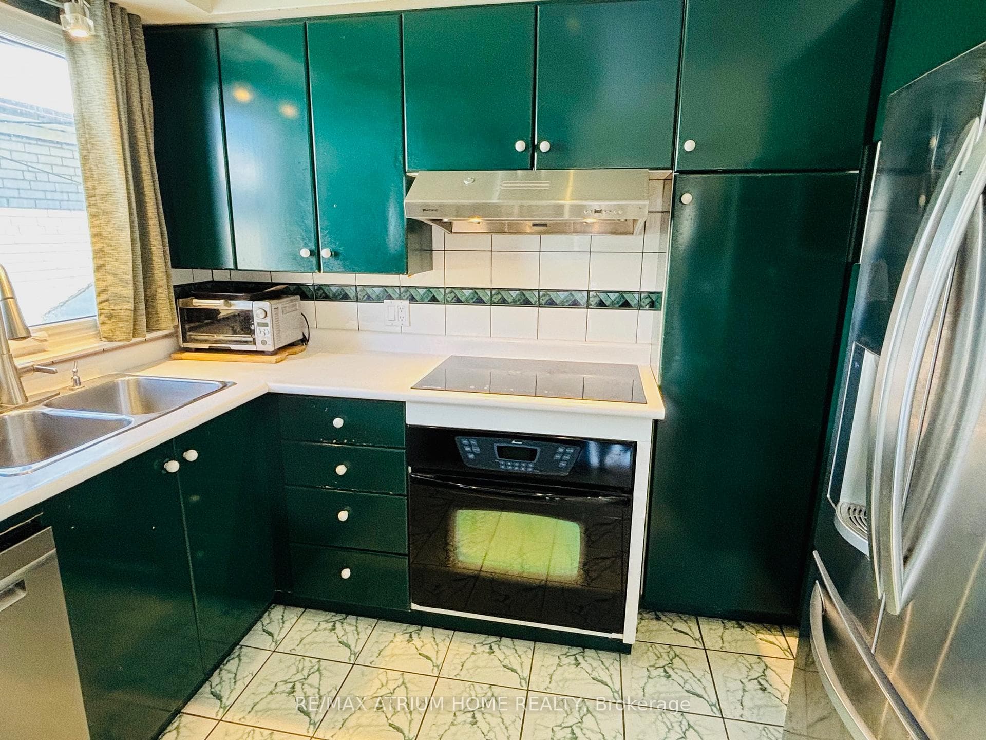 168 Searle Avenue Unit main photo 8