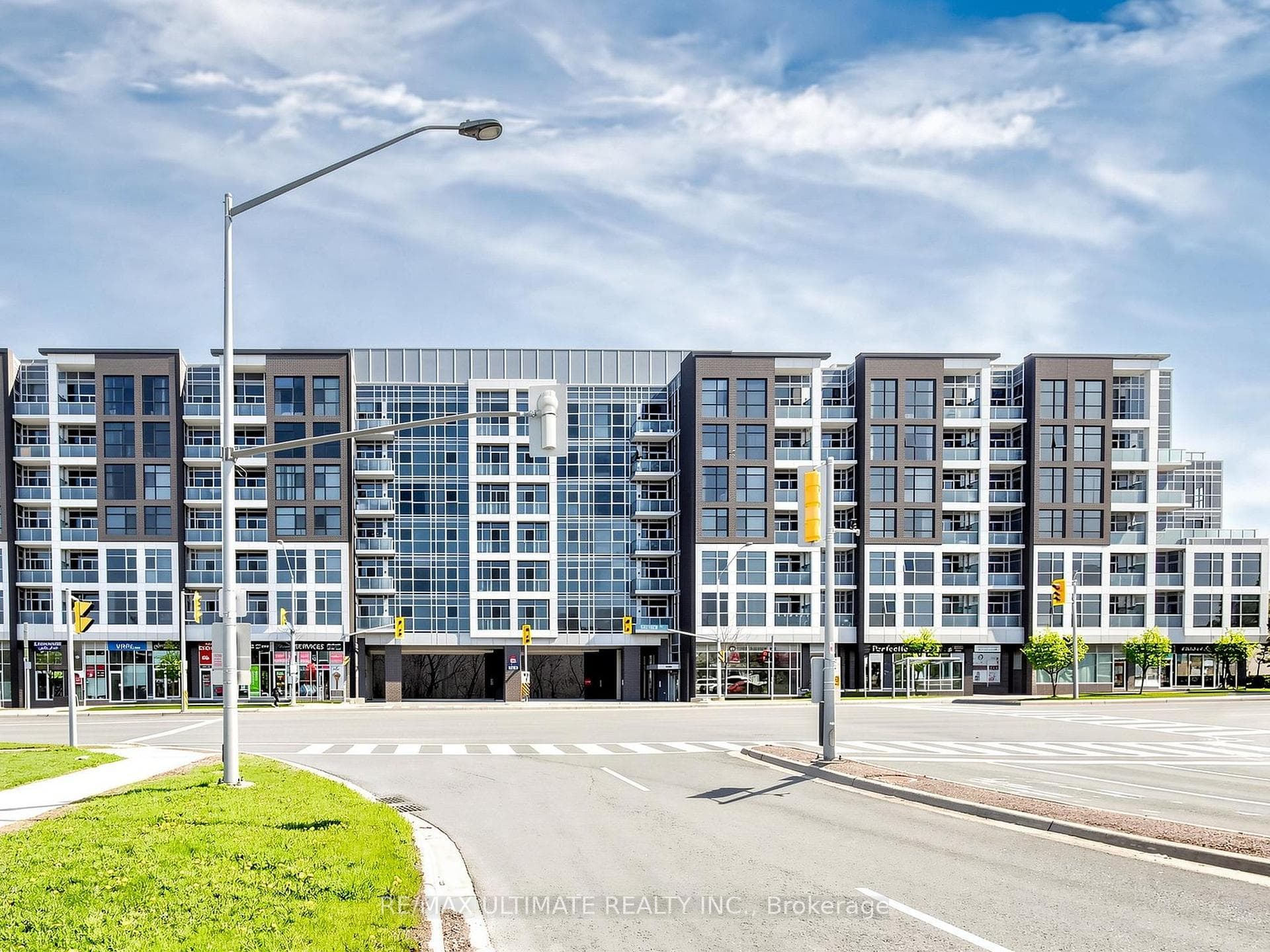 8763 Bayview Avenue Unit 721 photo 1