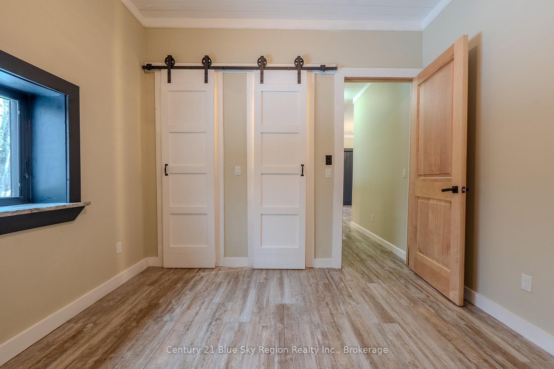 79 Hillcrest Road photo 25