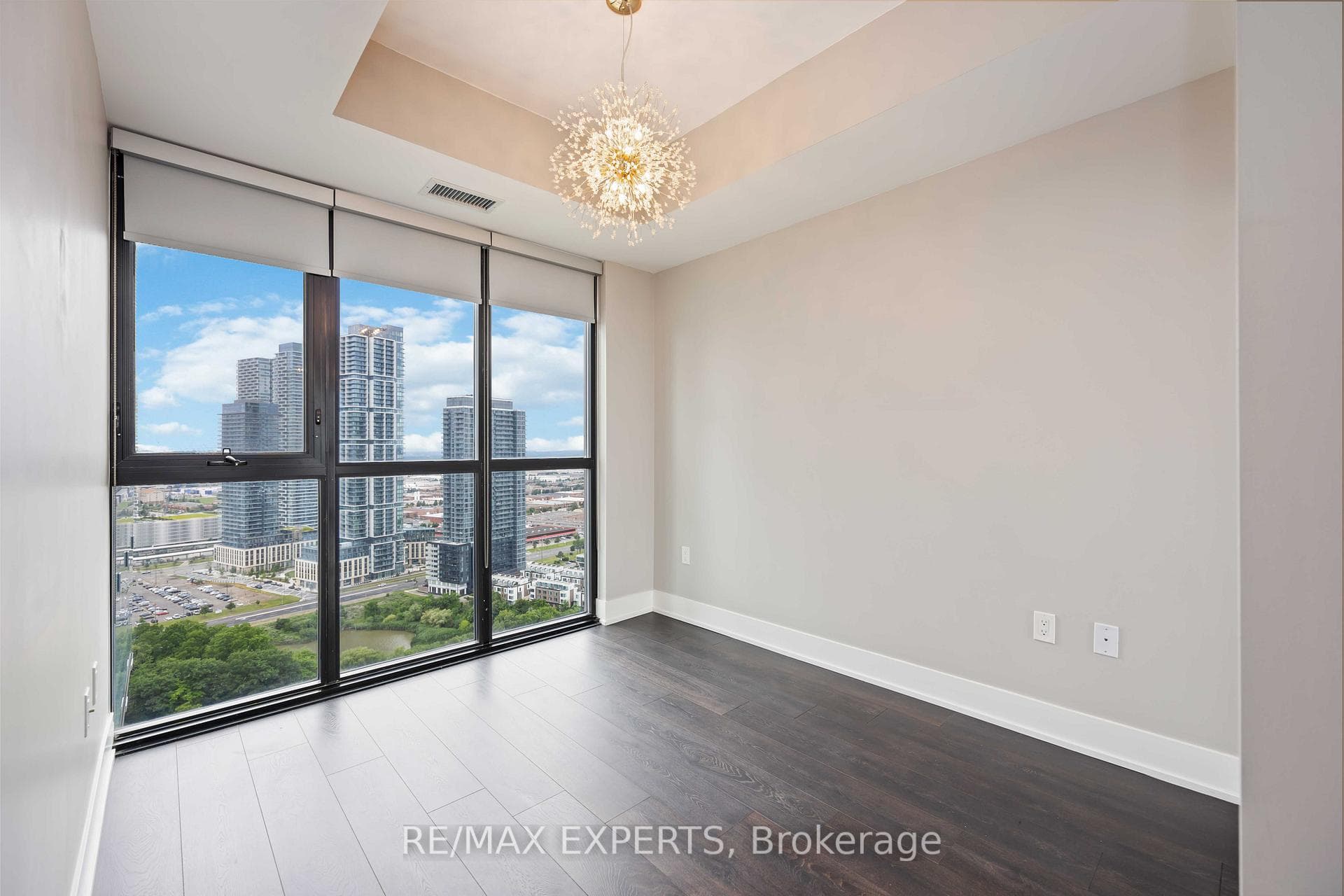 2908 Highway 7 Road Unit 2806 photo 18