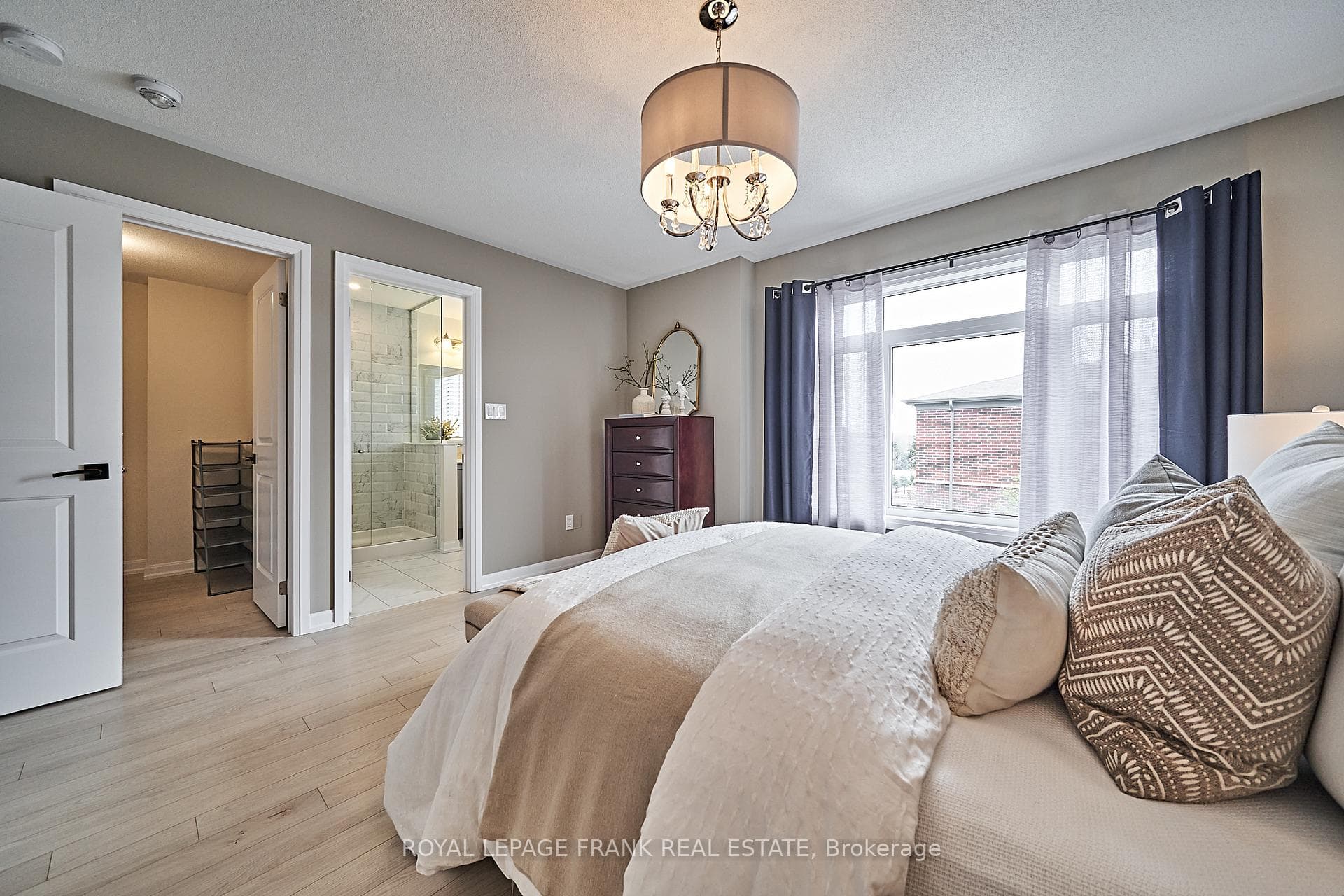 82 Longshore Way photo 25