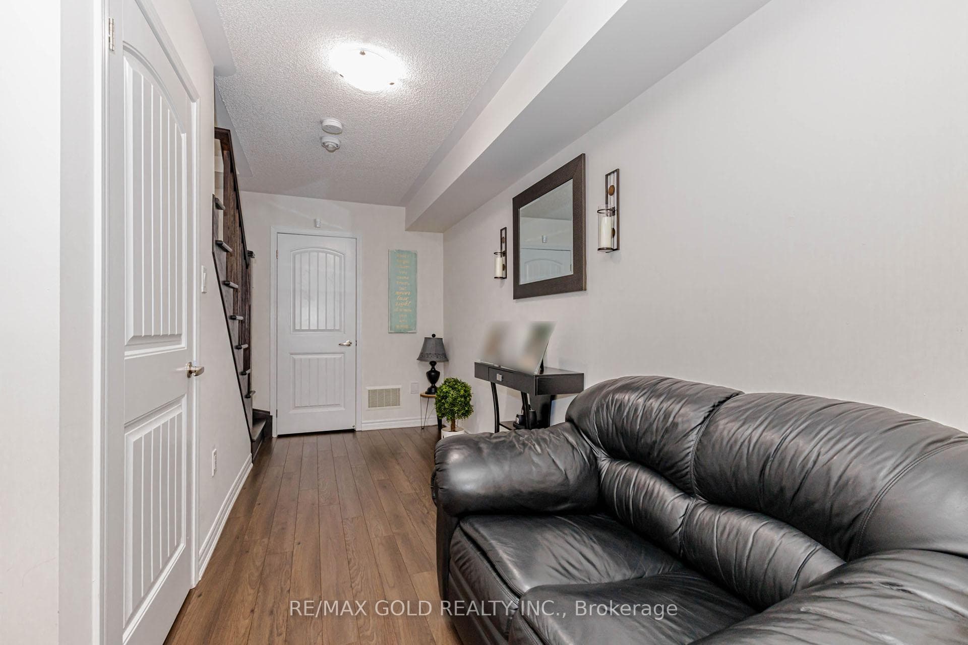 283 Casson Point photo 9
