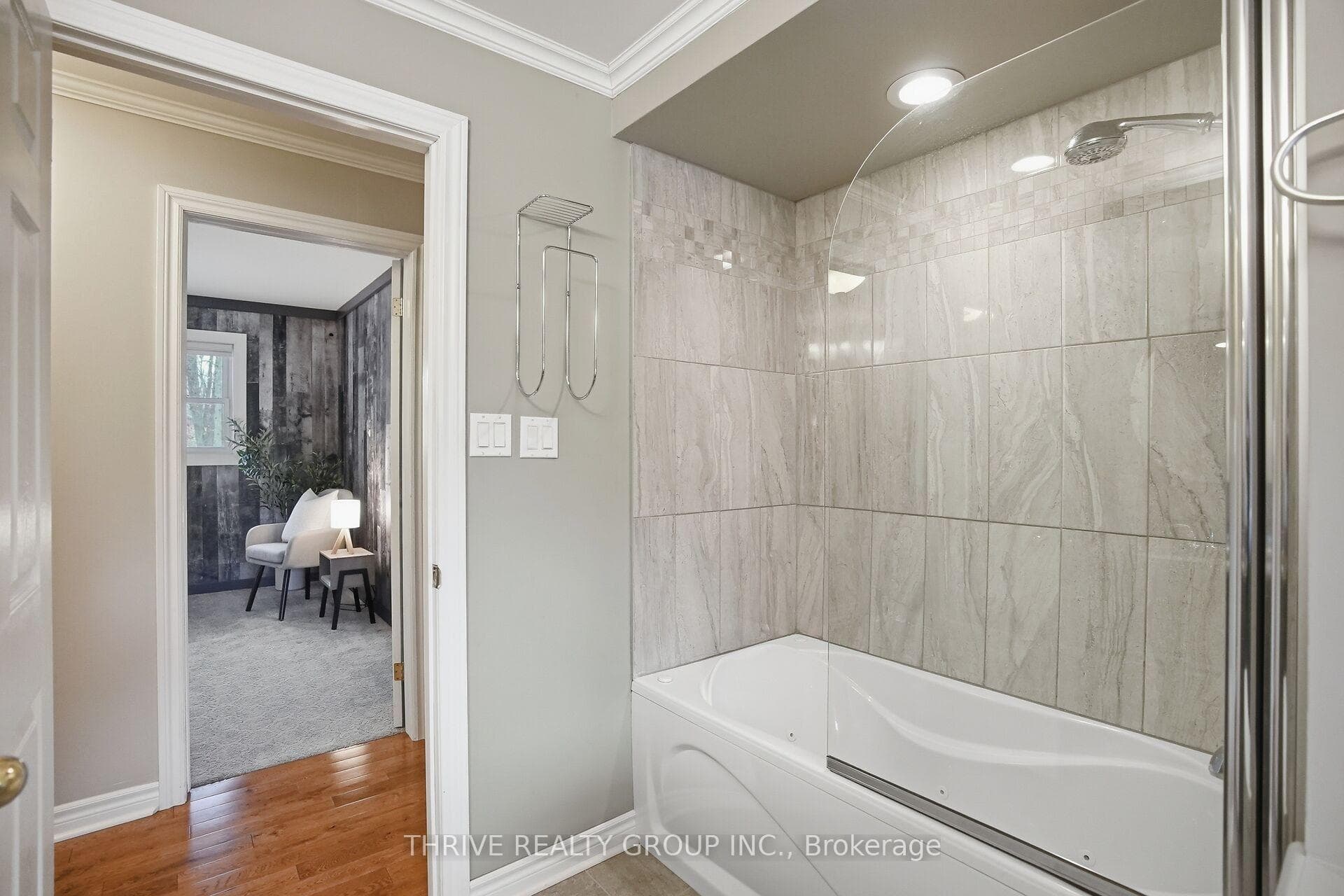 9650 Joanne Avenue photo 27