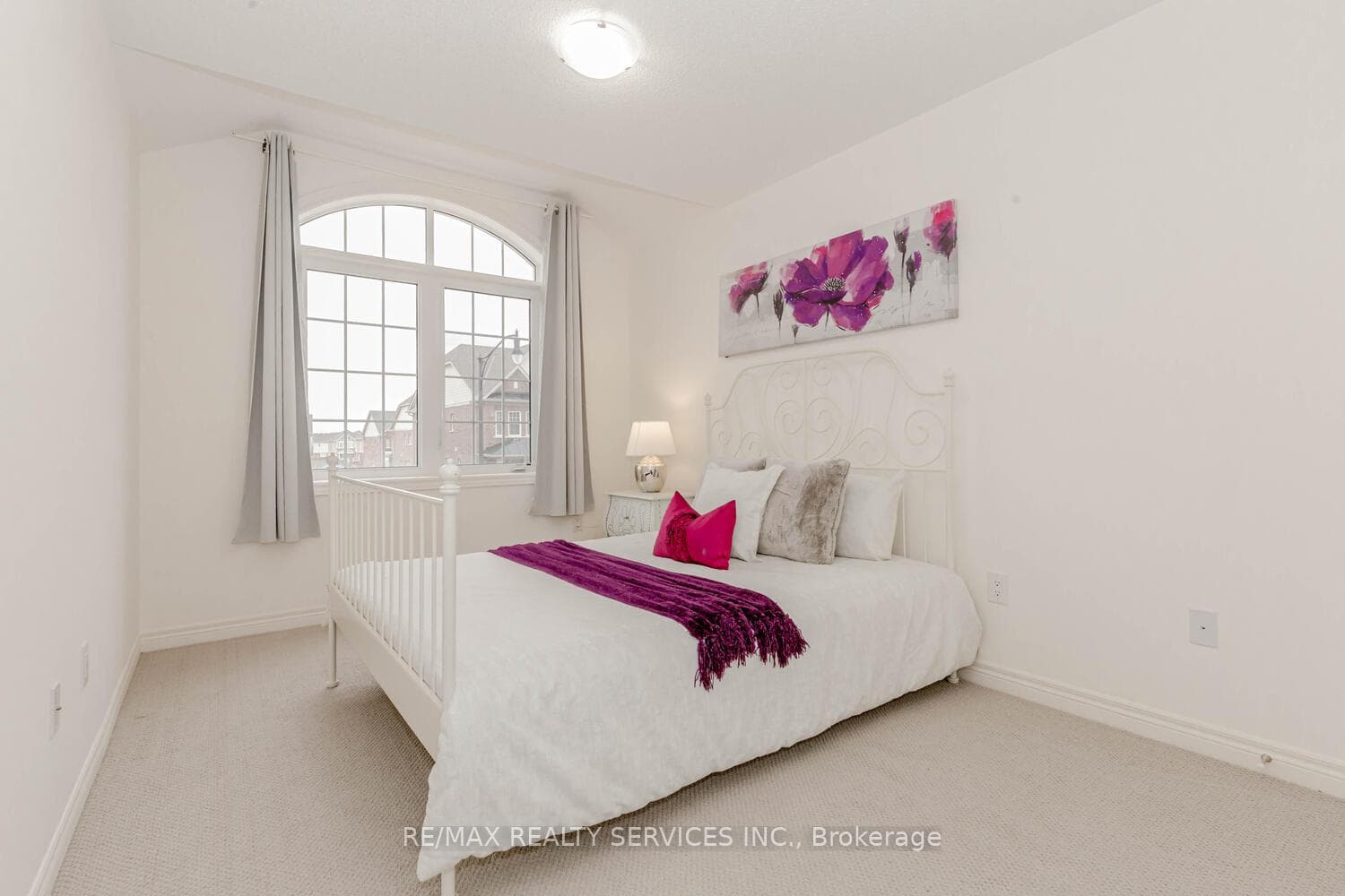 46 Benhurst Crescent photo 31