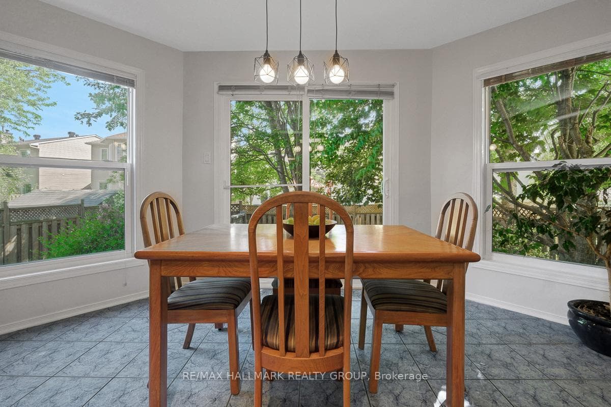 126 Dossetter Way photo 17