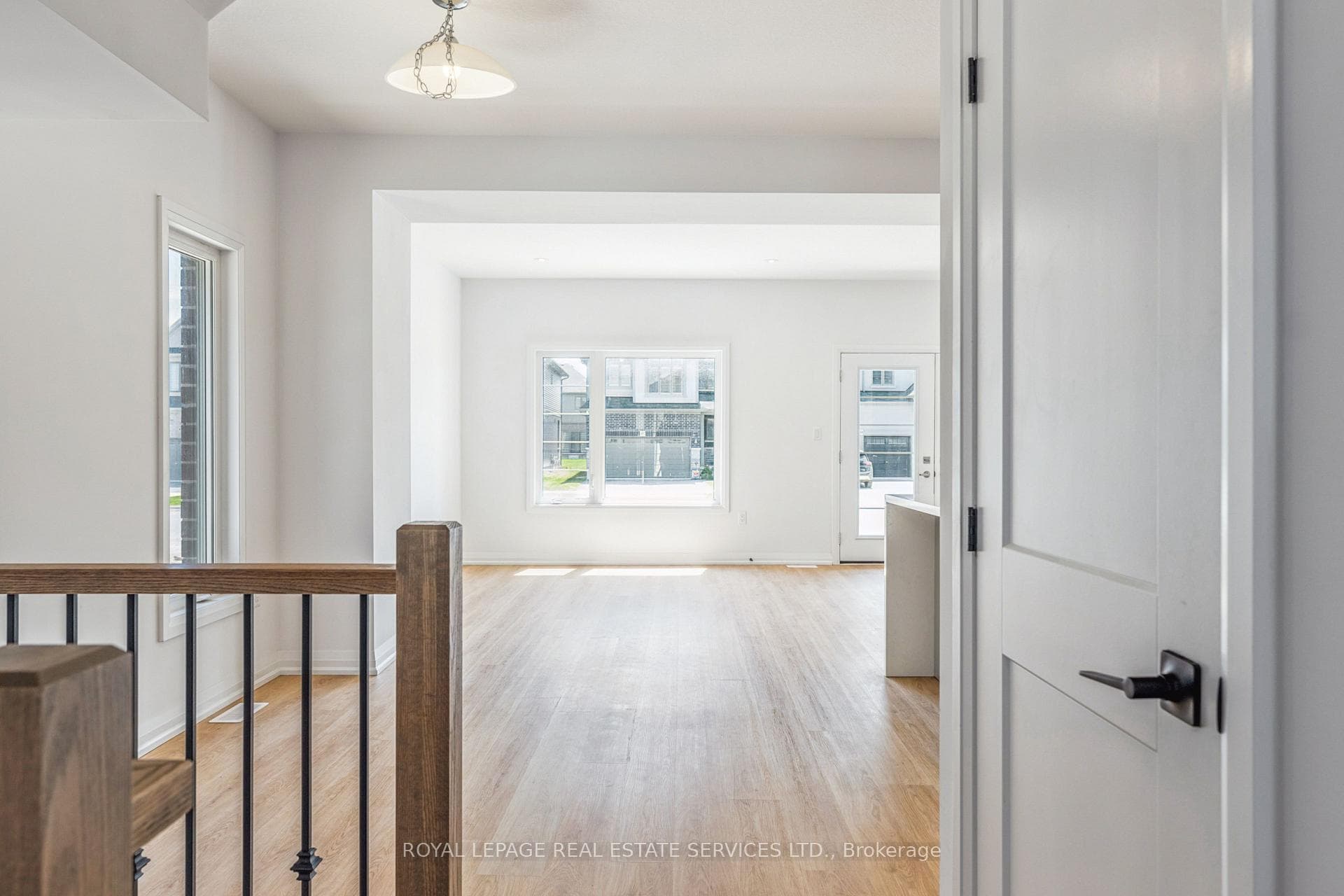 448 Blackburn Drive Unit 6 photo 15