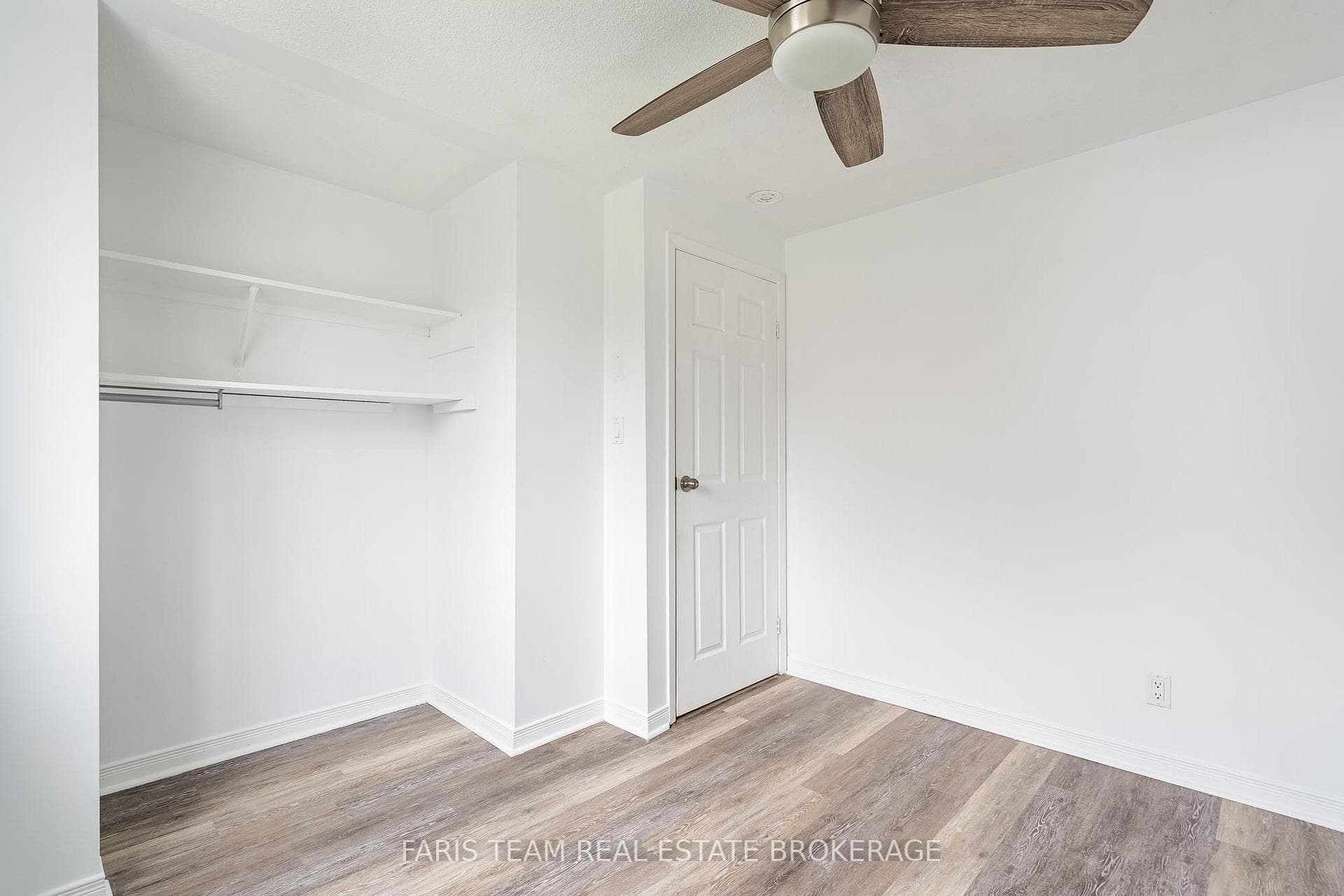 472 William Street photo 18