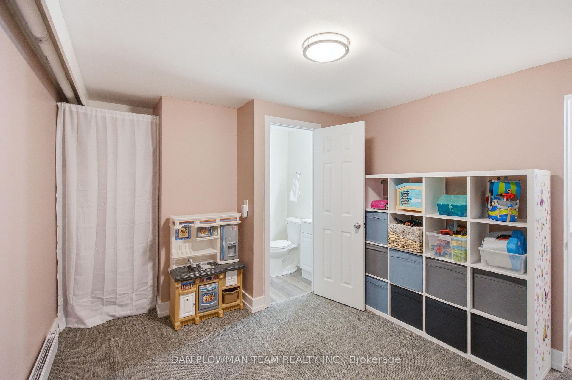 350 Camelot Court Unit 45 photo 27