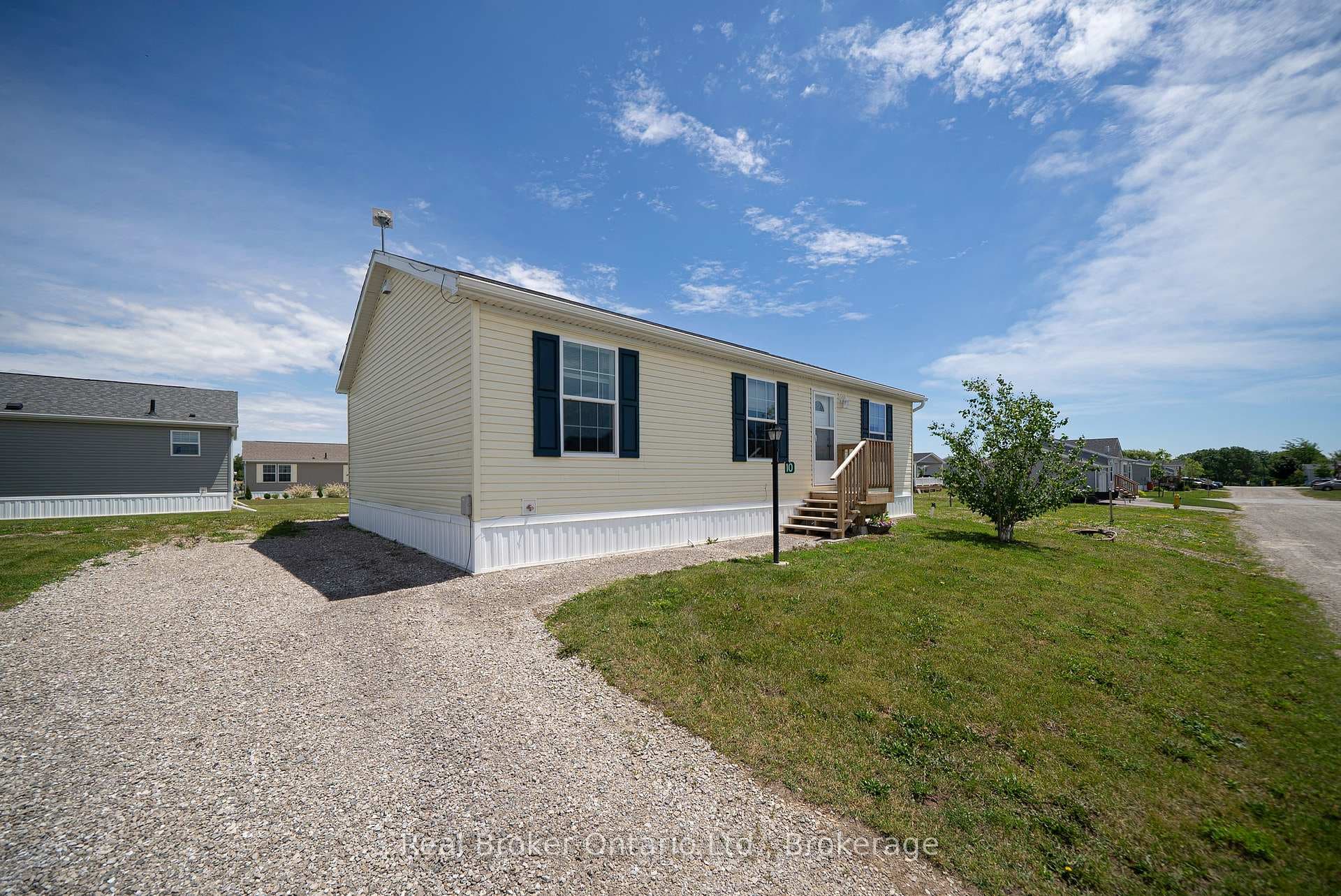 10 BENT WILLOW Court photo 16