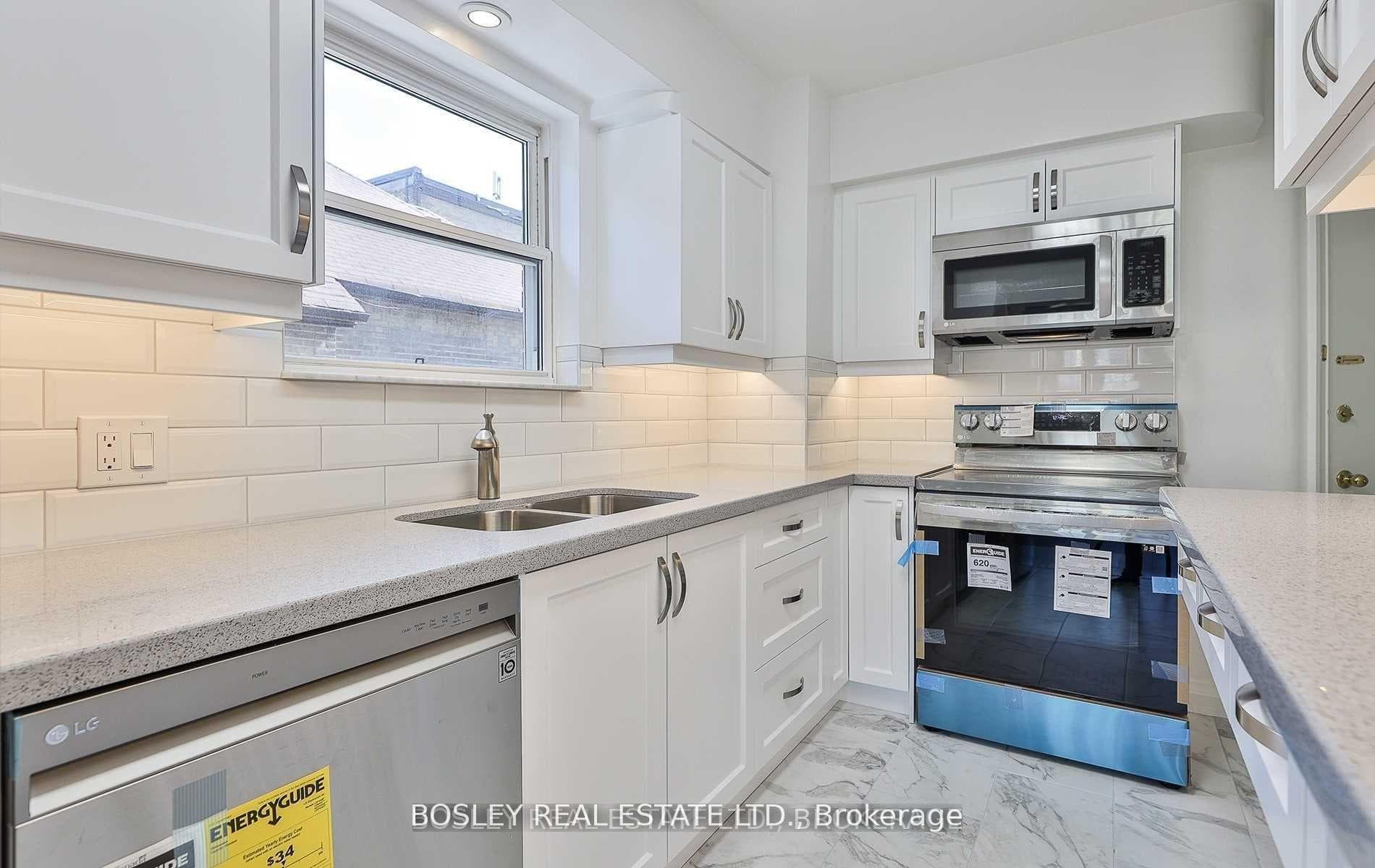 3 Warwick Avenue Unit 1 photo 15