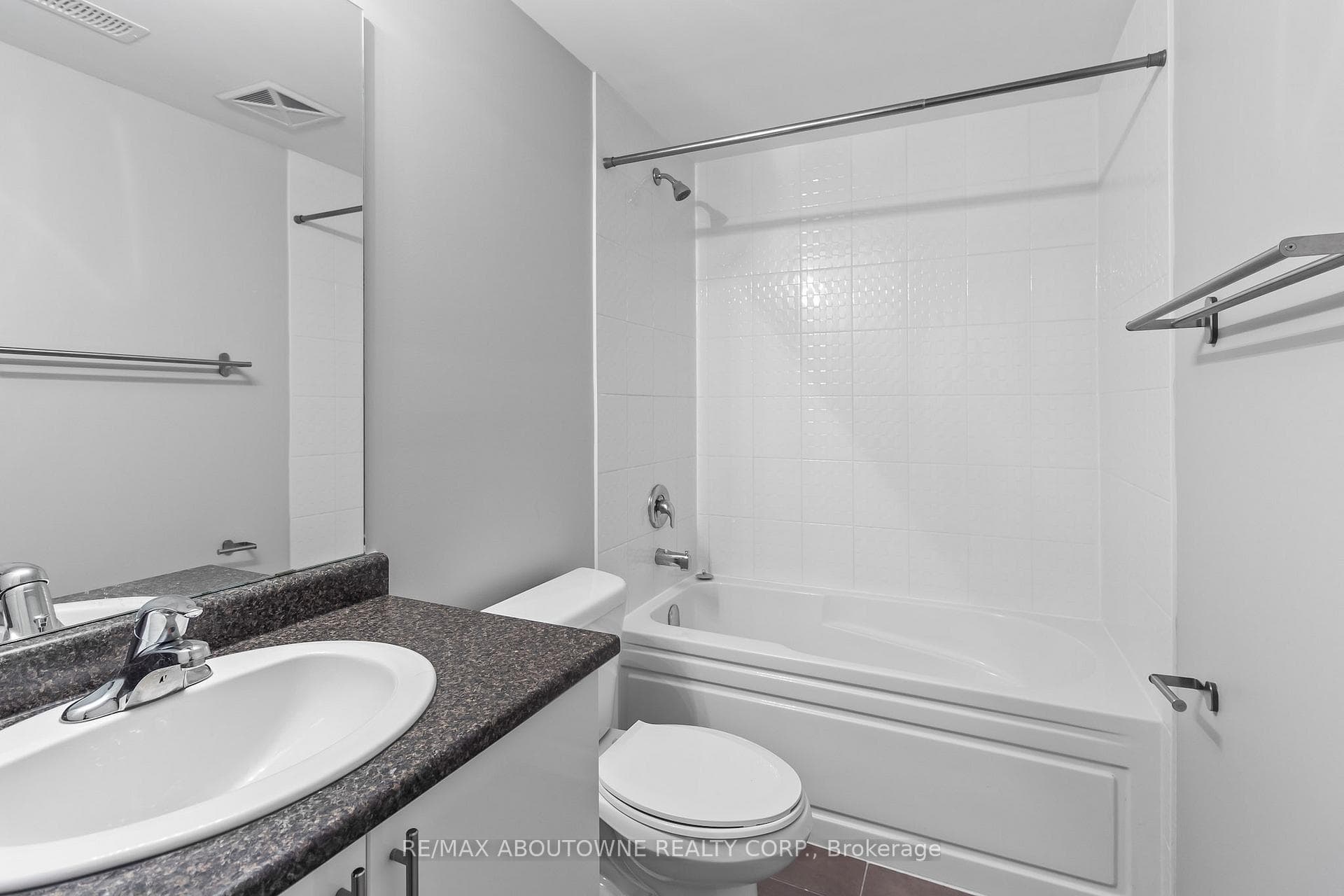 1200 Main Street Unit 113 photo 29