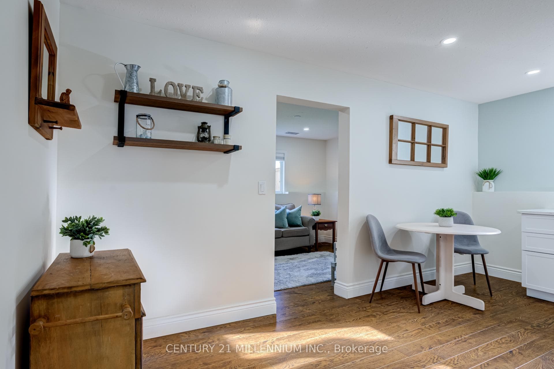 621 Canfield Place photo 25