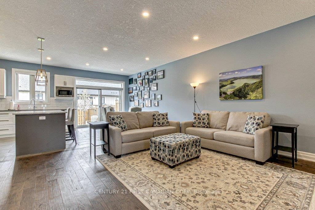9861 Glendon Drive Unit 418 photo 9