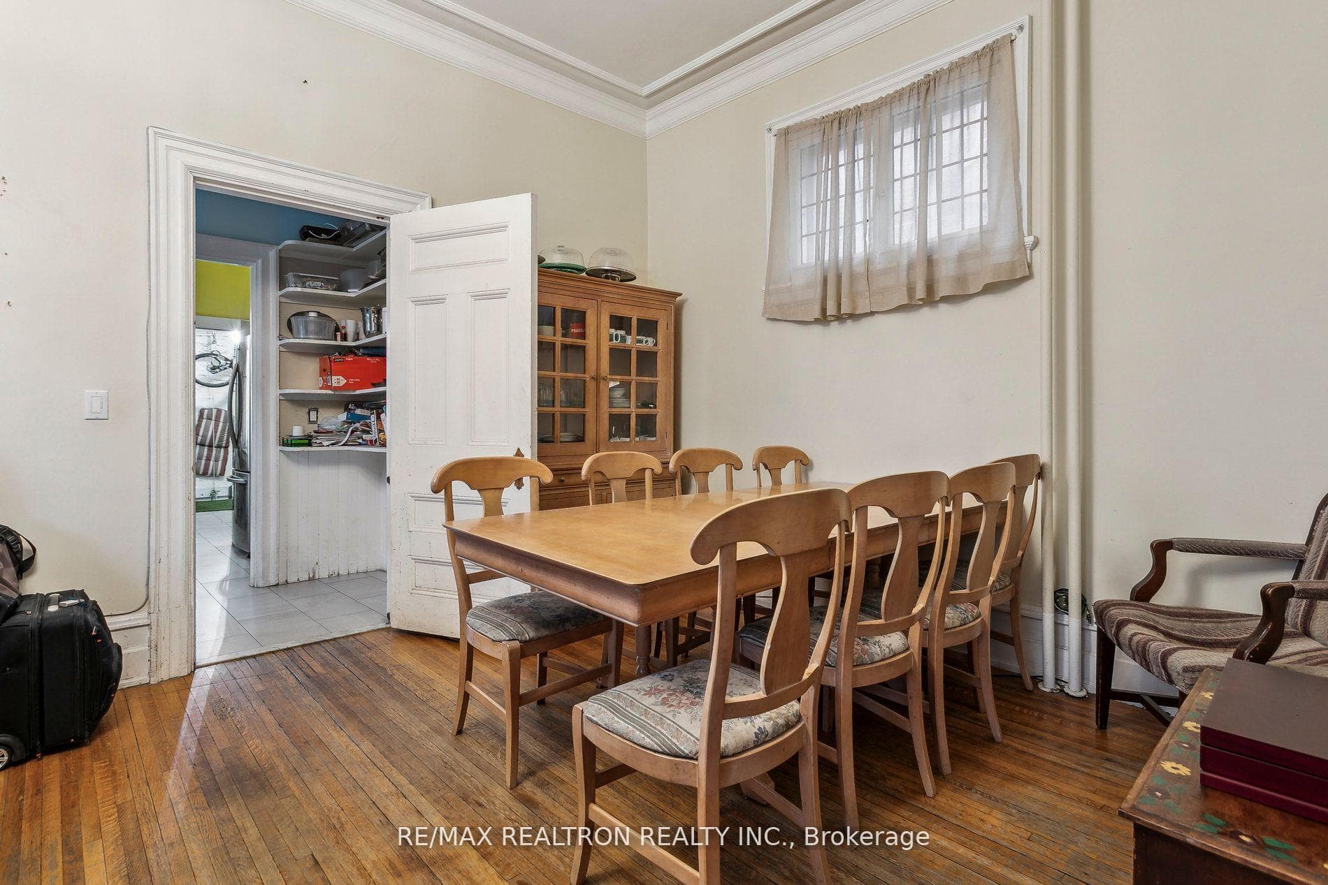 177 Dowling Avenue photo 11