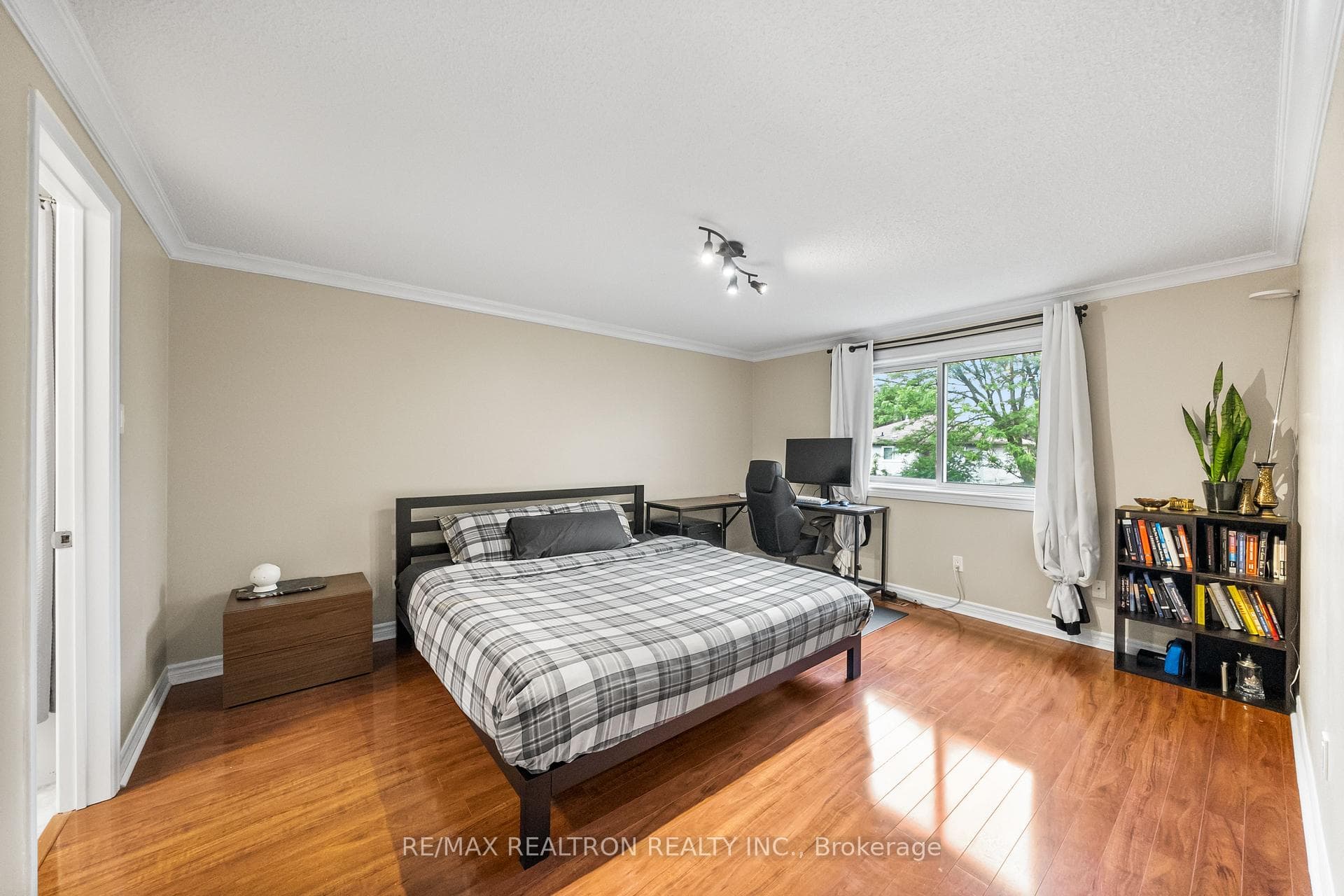 48 Hemingford Place photo 24