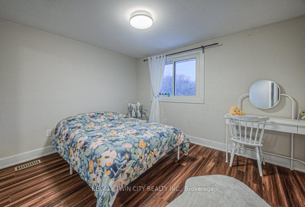 154 St Andrews Drive photo 24