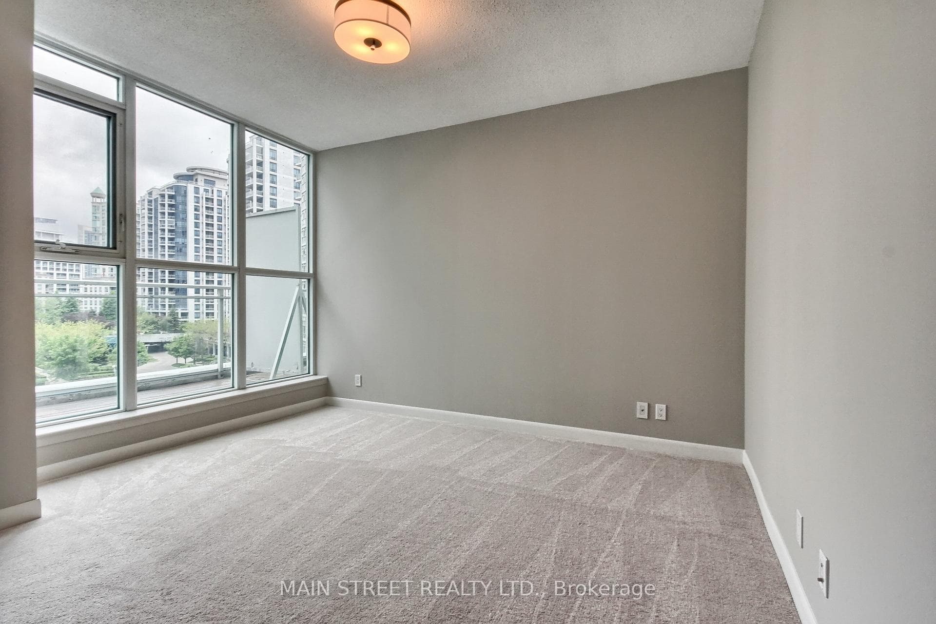 2067 Lake Shore Boulevard Unit 405 photo 13