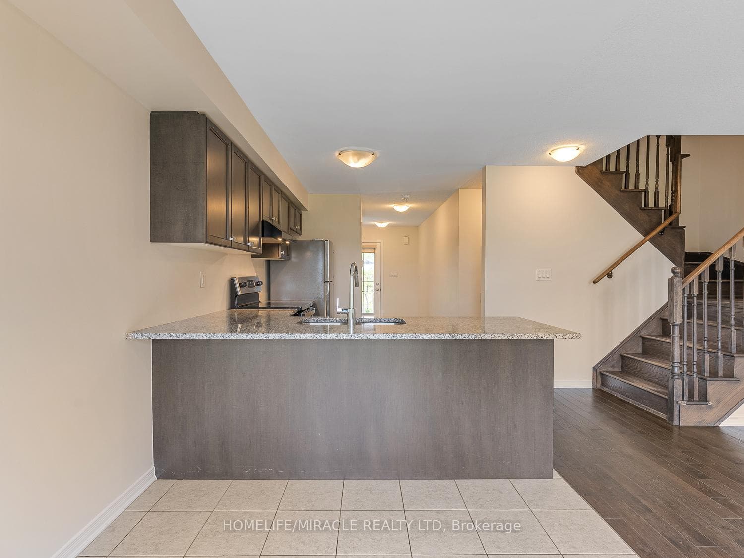 278 BEDROCK Drive photo 12
