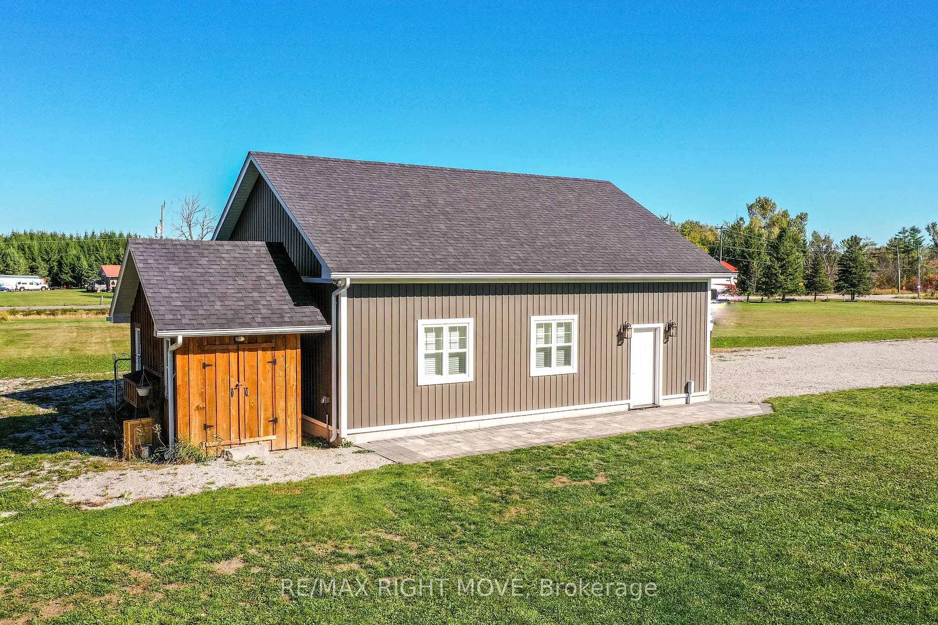 2448 Stockdale Road photo 40