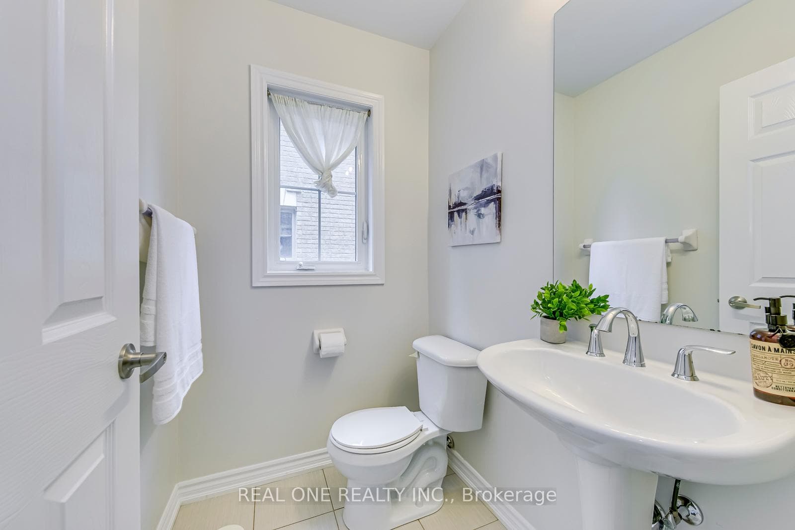 2435 Greenwich Drive Unit 20 photo 22