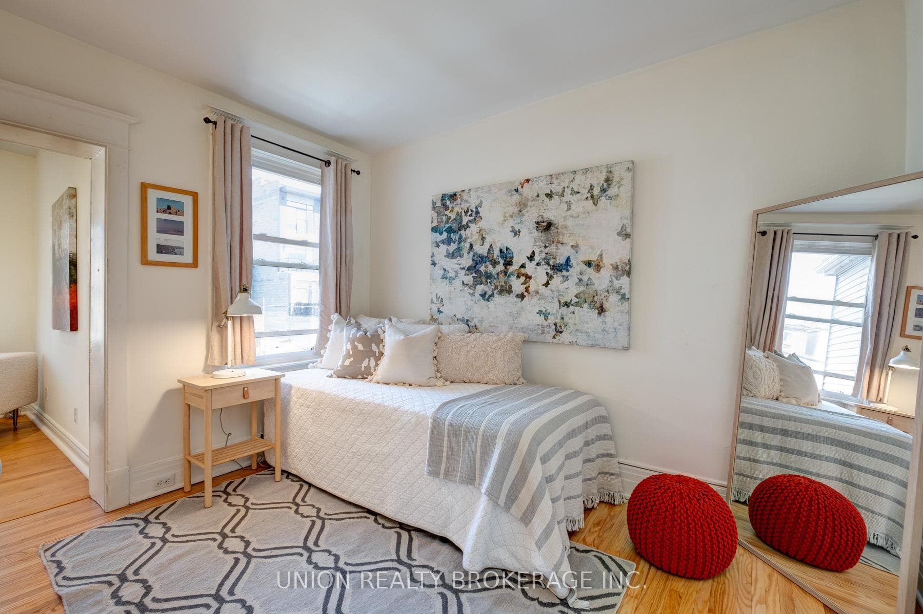 32 Richard Avenue photo 27