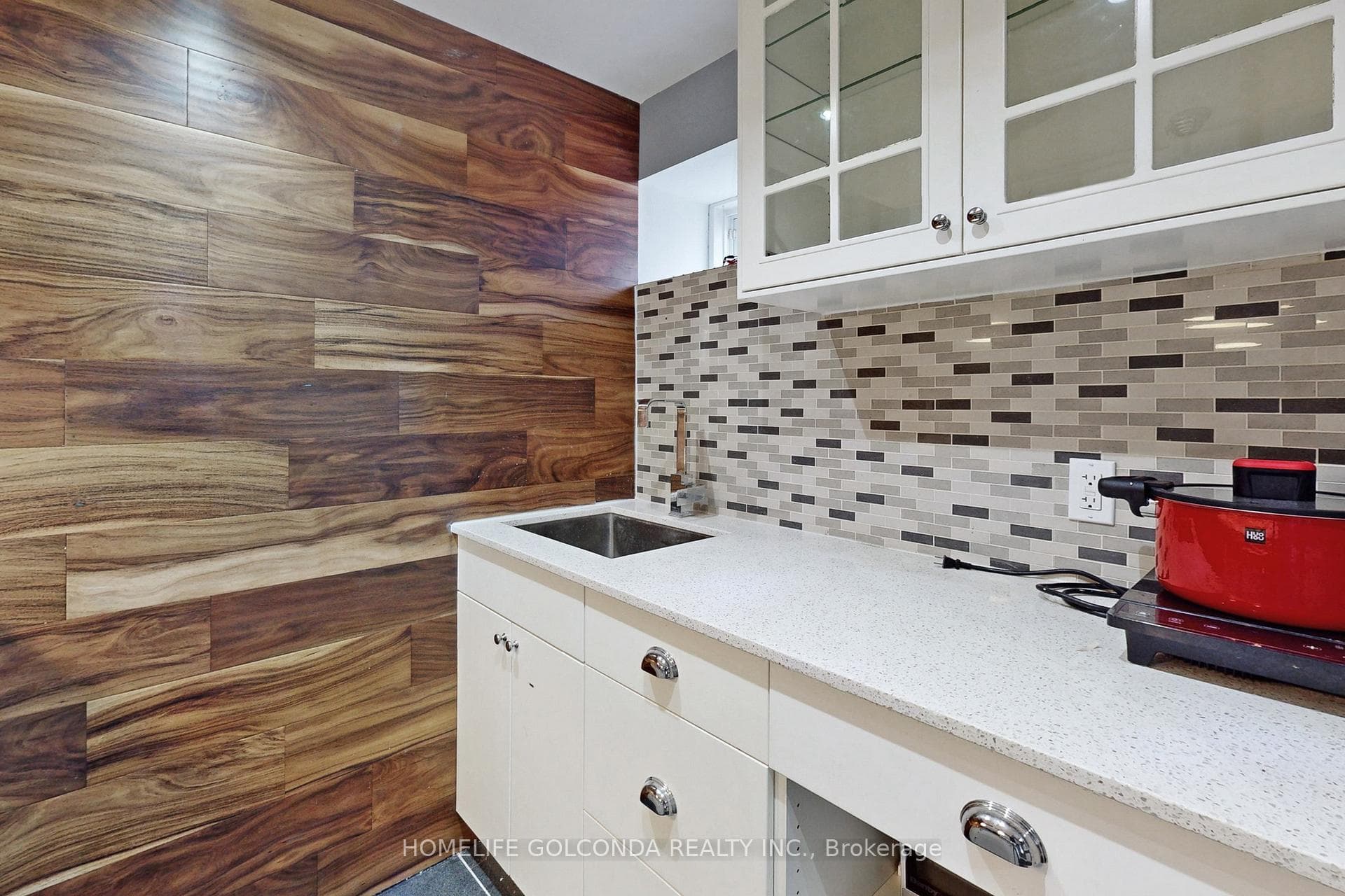 29 Watersplace Avenue Unit Basemen photo 9