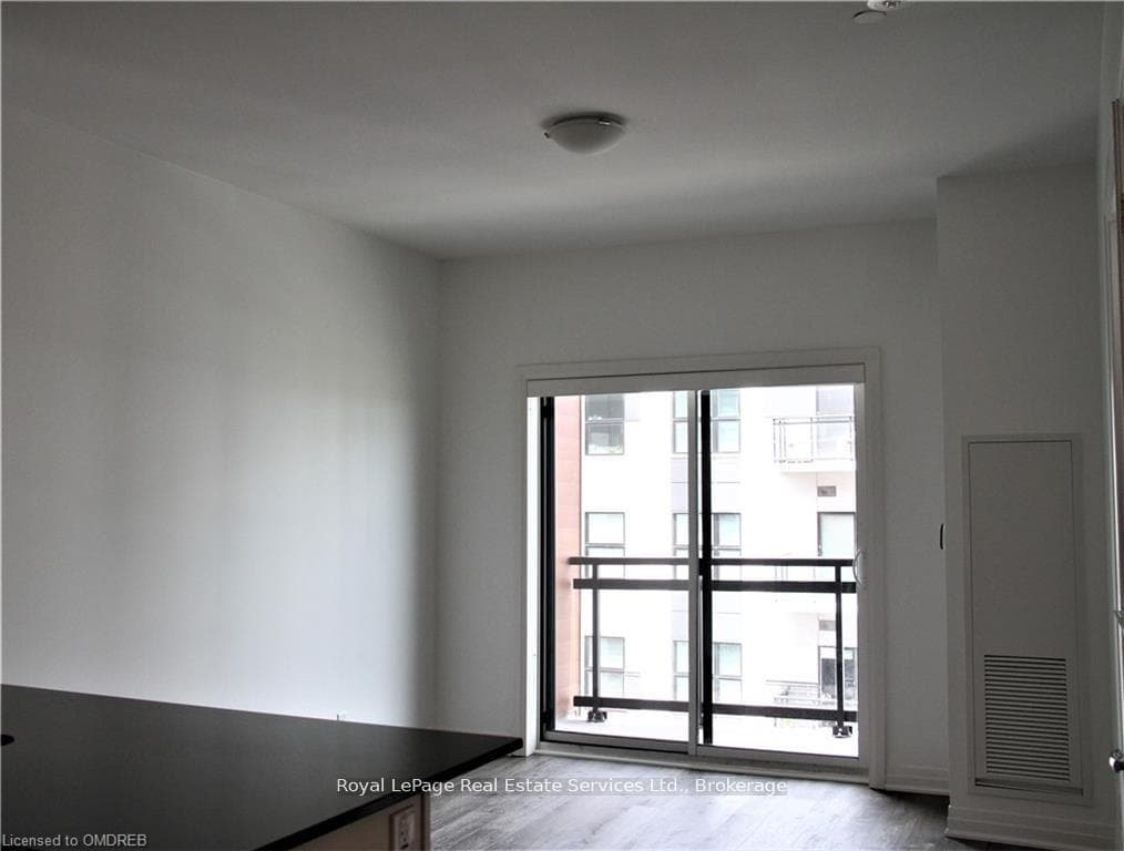 102 GROVEWOOD Common Unit 511 photo 10